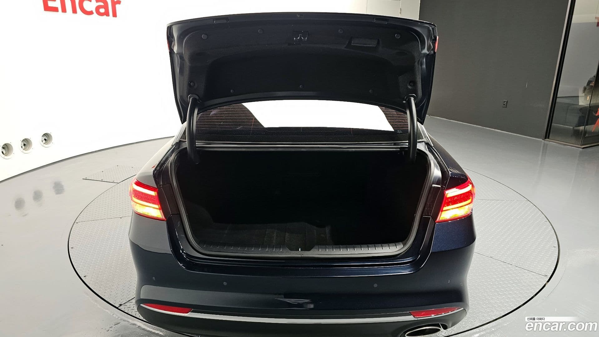 Main__Slider__Photo:K5 Kia 2017.0-19