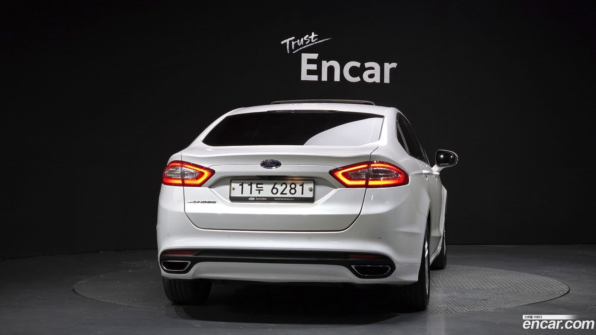 Main__Slider__Photo:Mondeo Ford 2015.5-3