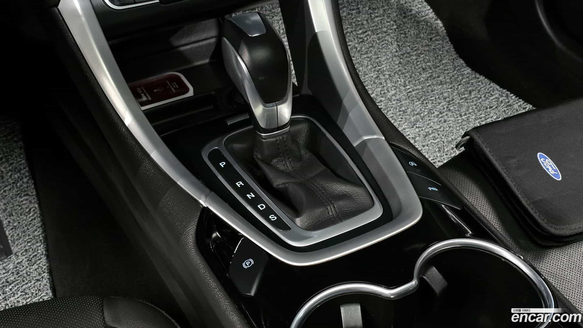 Mondeo Ford 2015.5-INNER-009