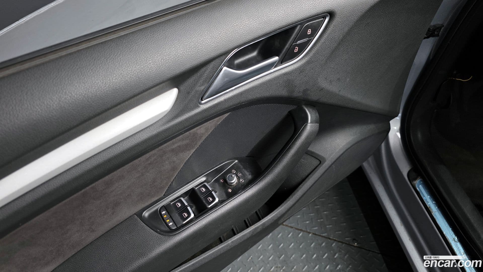 Main__Slider__Photo:A3 Audi 2015.9-17