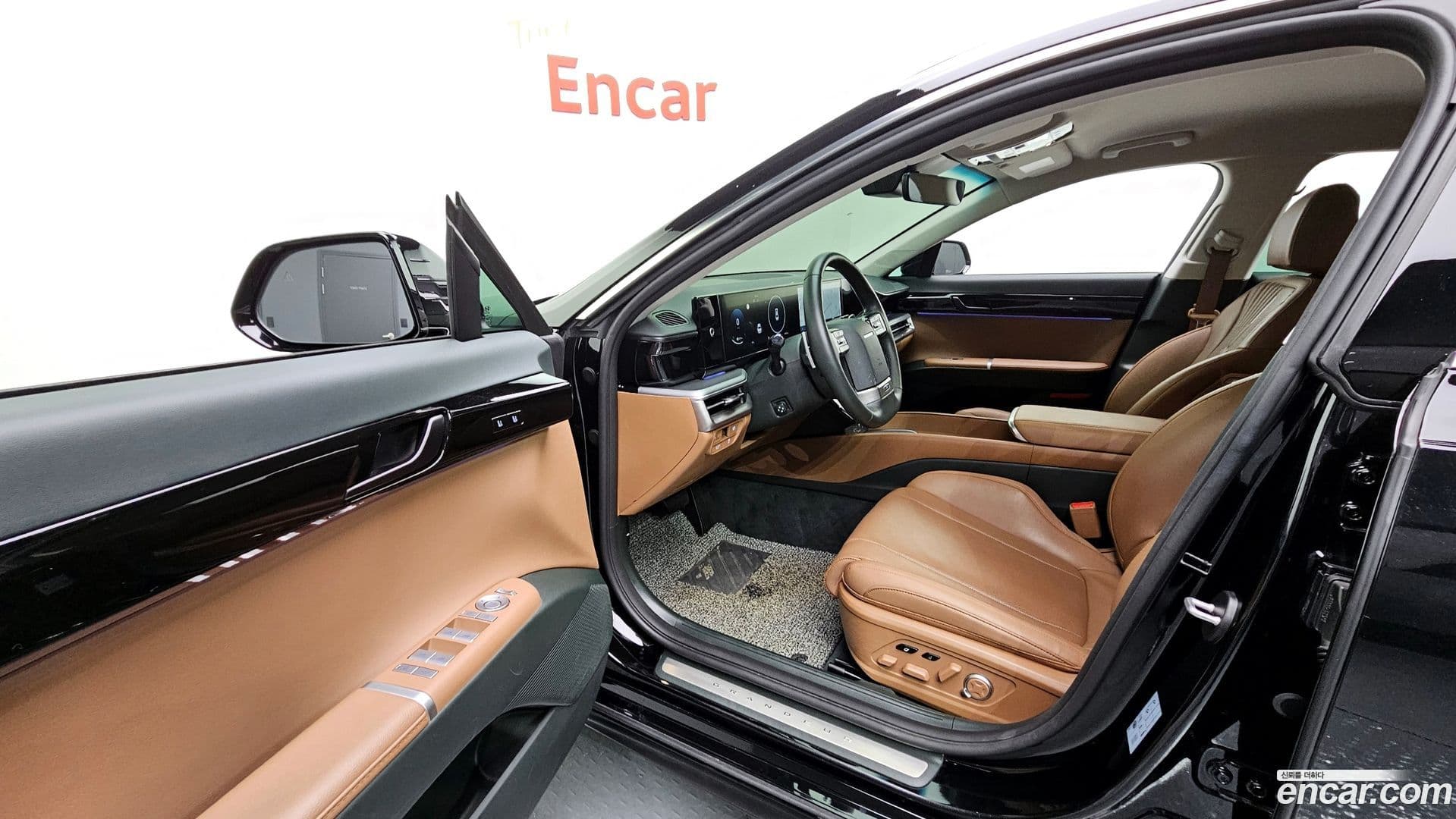 Main__Slider__Photo:Grandeur Hyundai 2024.0-9