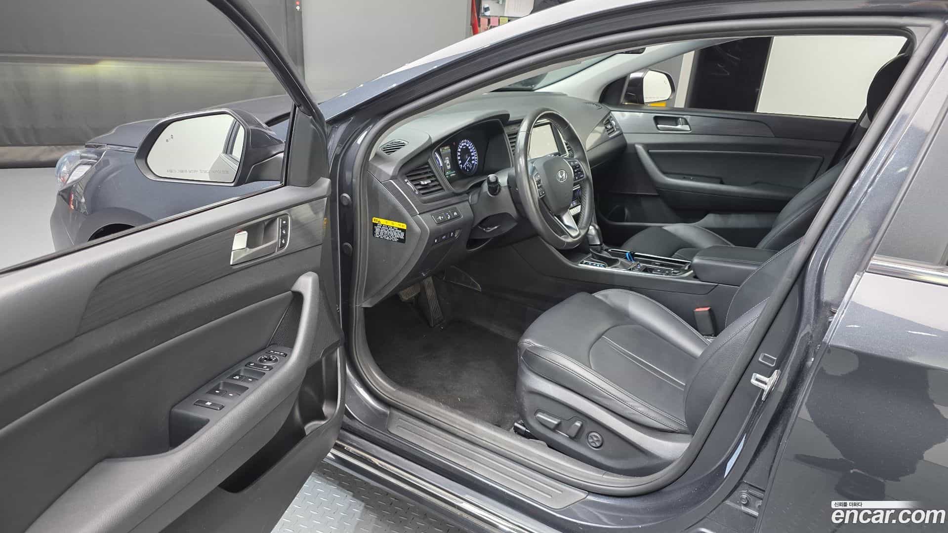Sonata Hyundai 2018.11-INNER-010