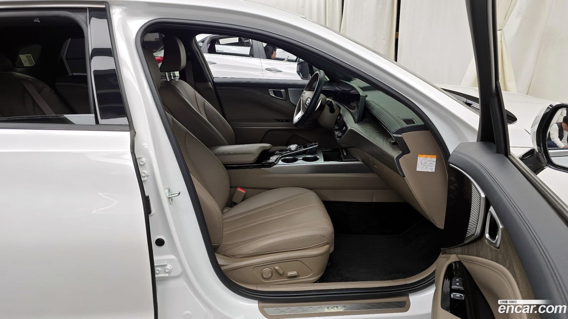 Main__Slider__Photo:K8 Kia 2022.6-10