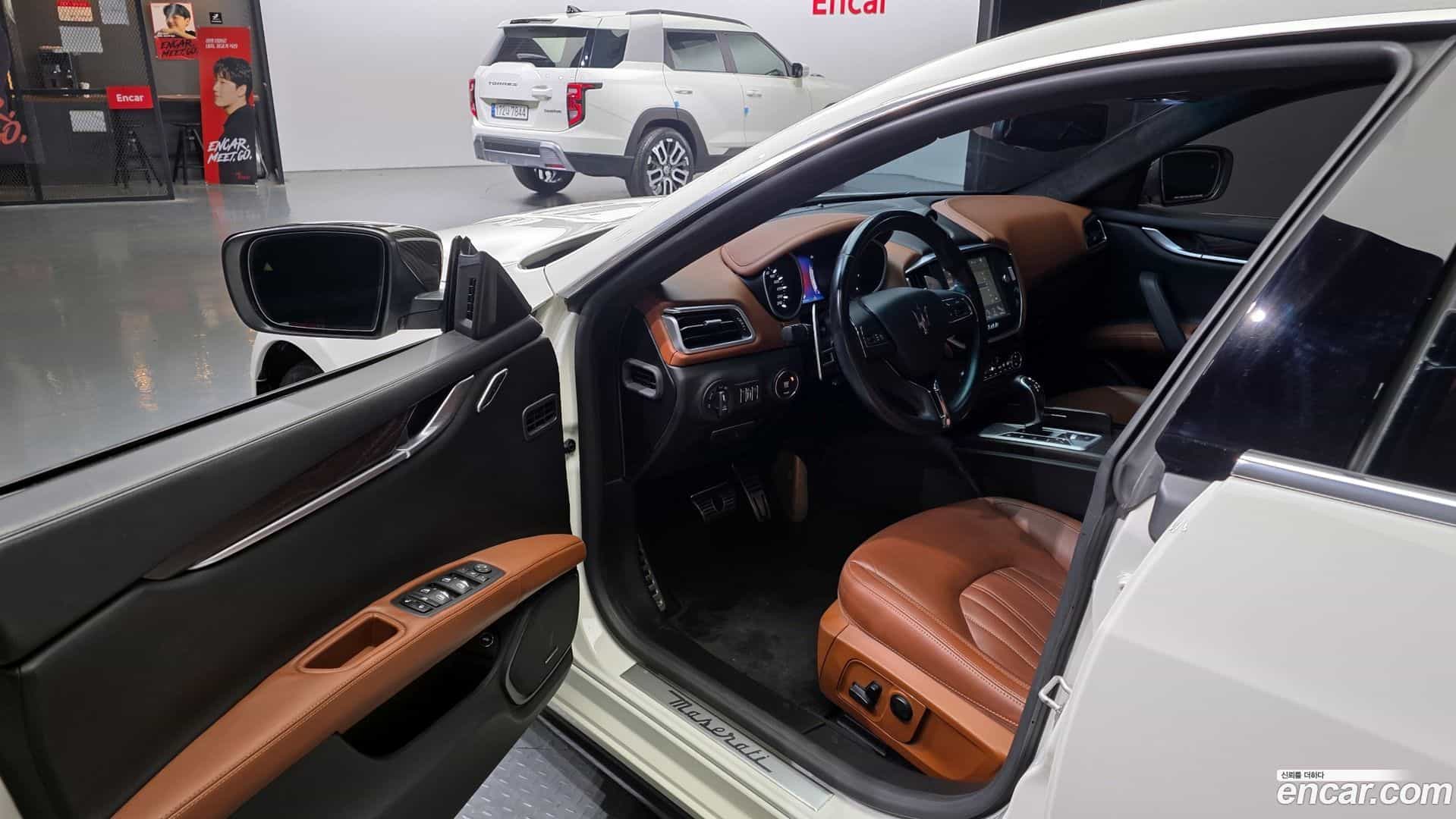 Ghibli Maserati 2016.8-INNER-010