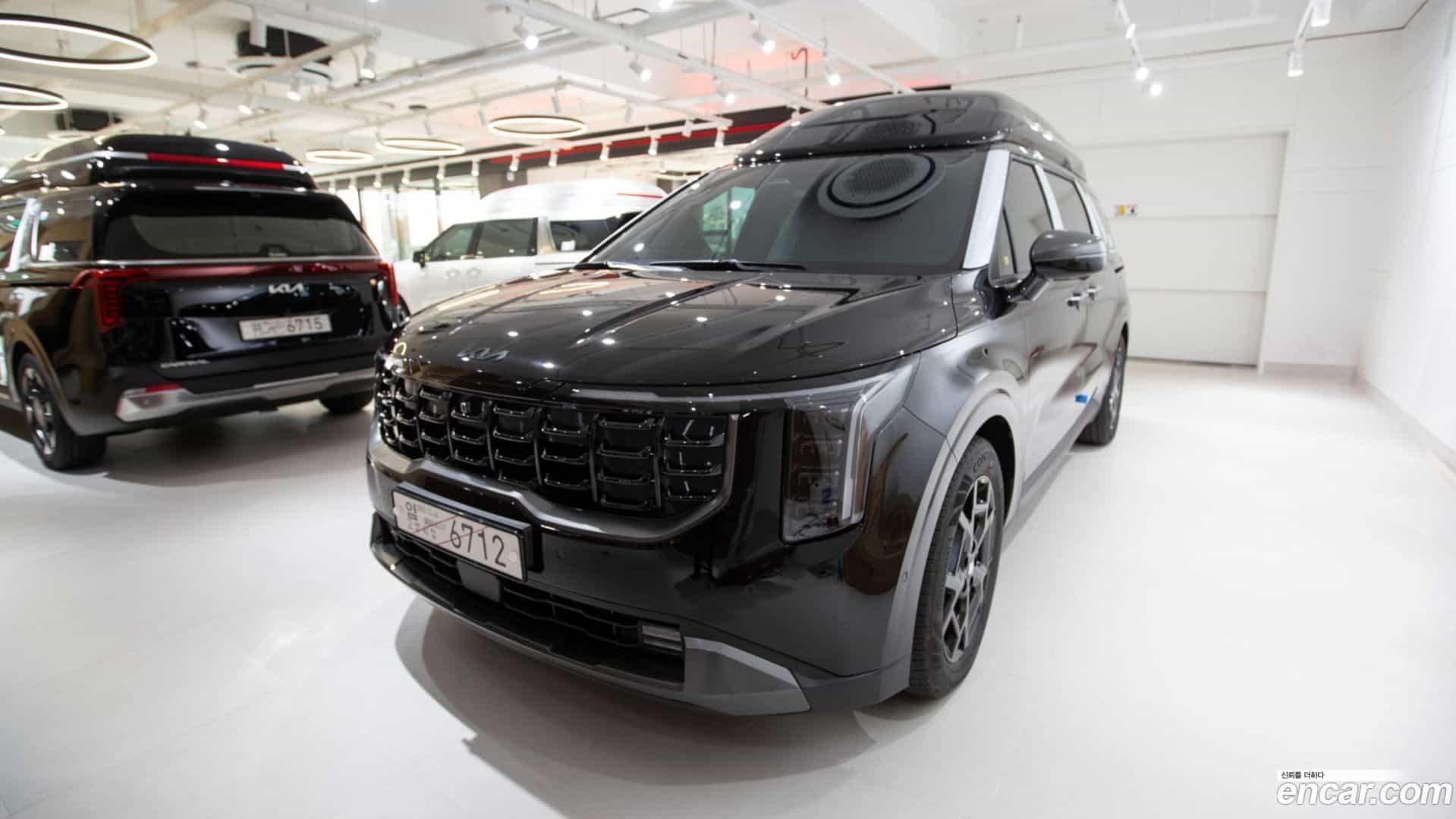 Canival Kia 2025.8-OUTER-001