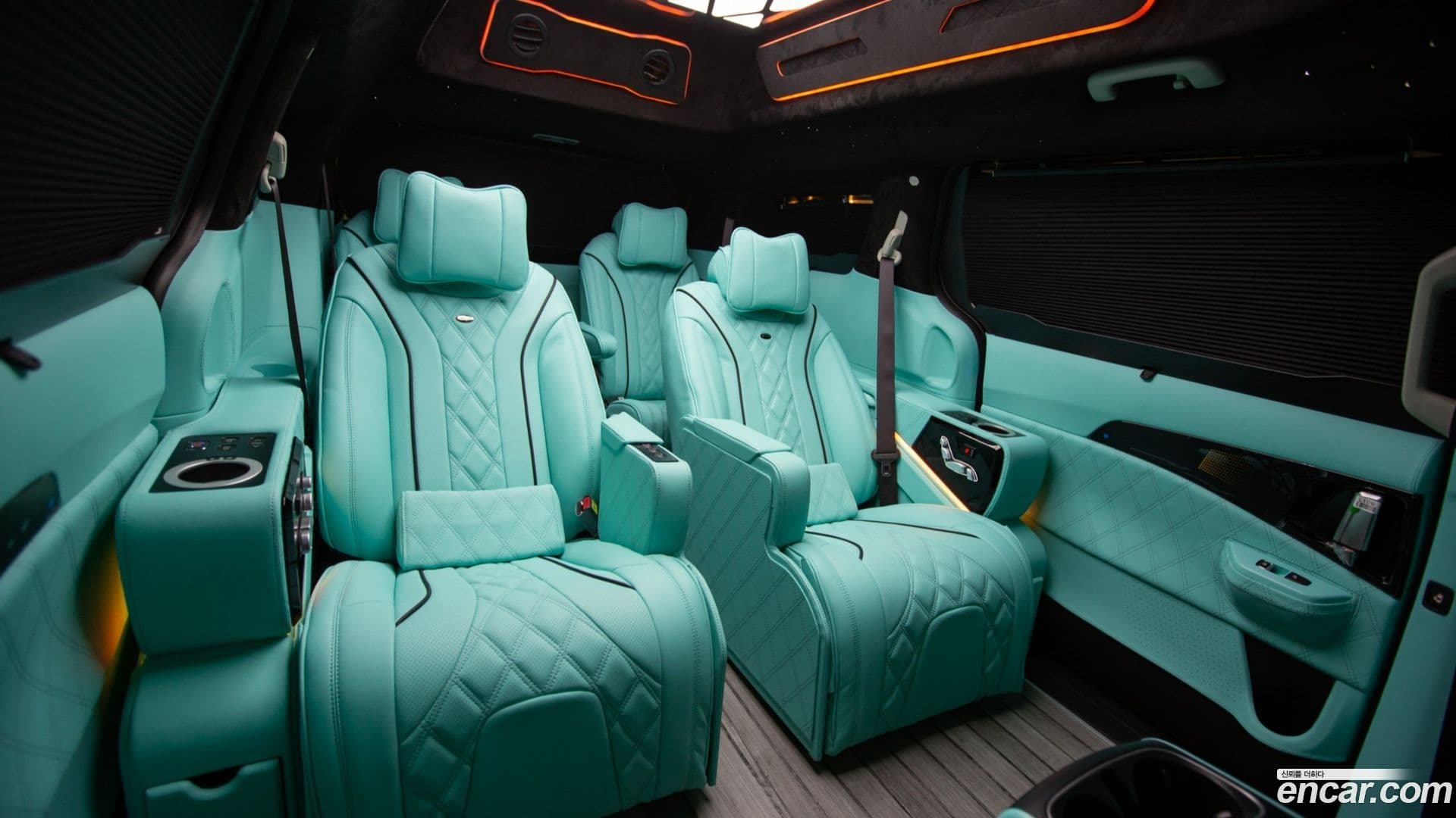 Main__Slider__Photo:Canival Kia 2025.8-9