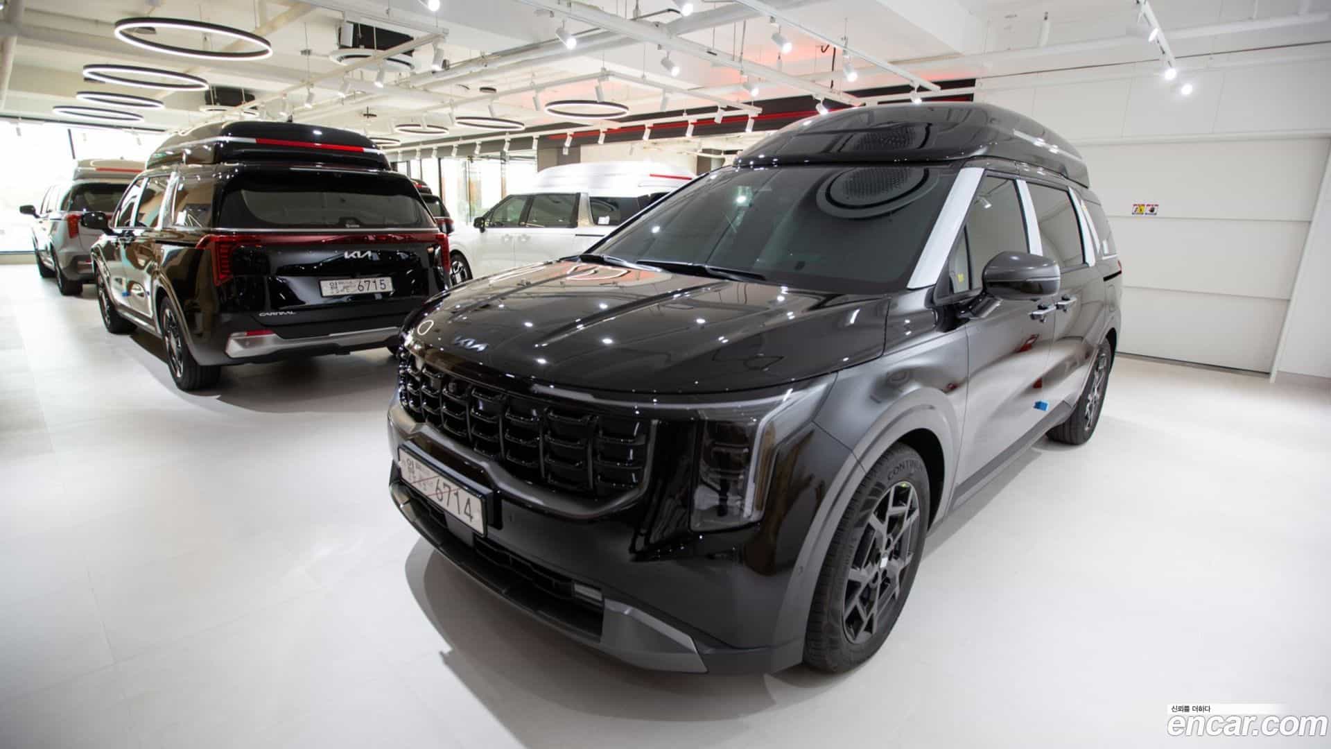 Canival Kia 2025.8-OUTER-001