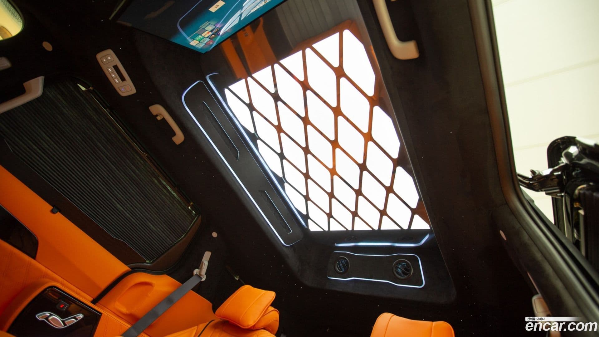 Main__Slider__Photo:Canival Kia 2025.8-14