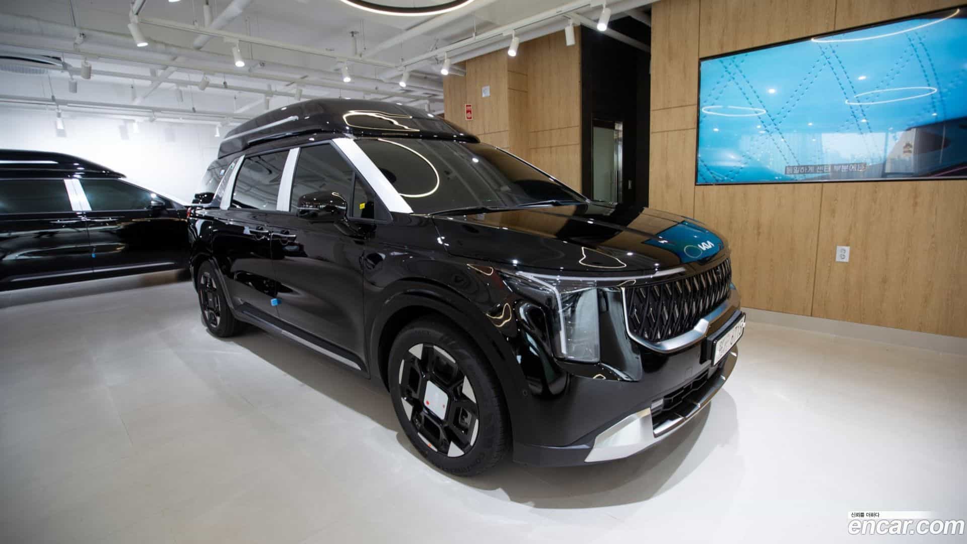 Canival Kia 2025.8-OUTER-002