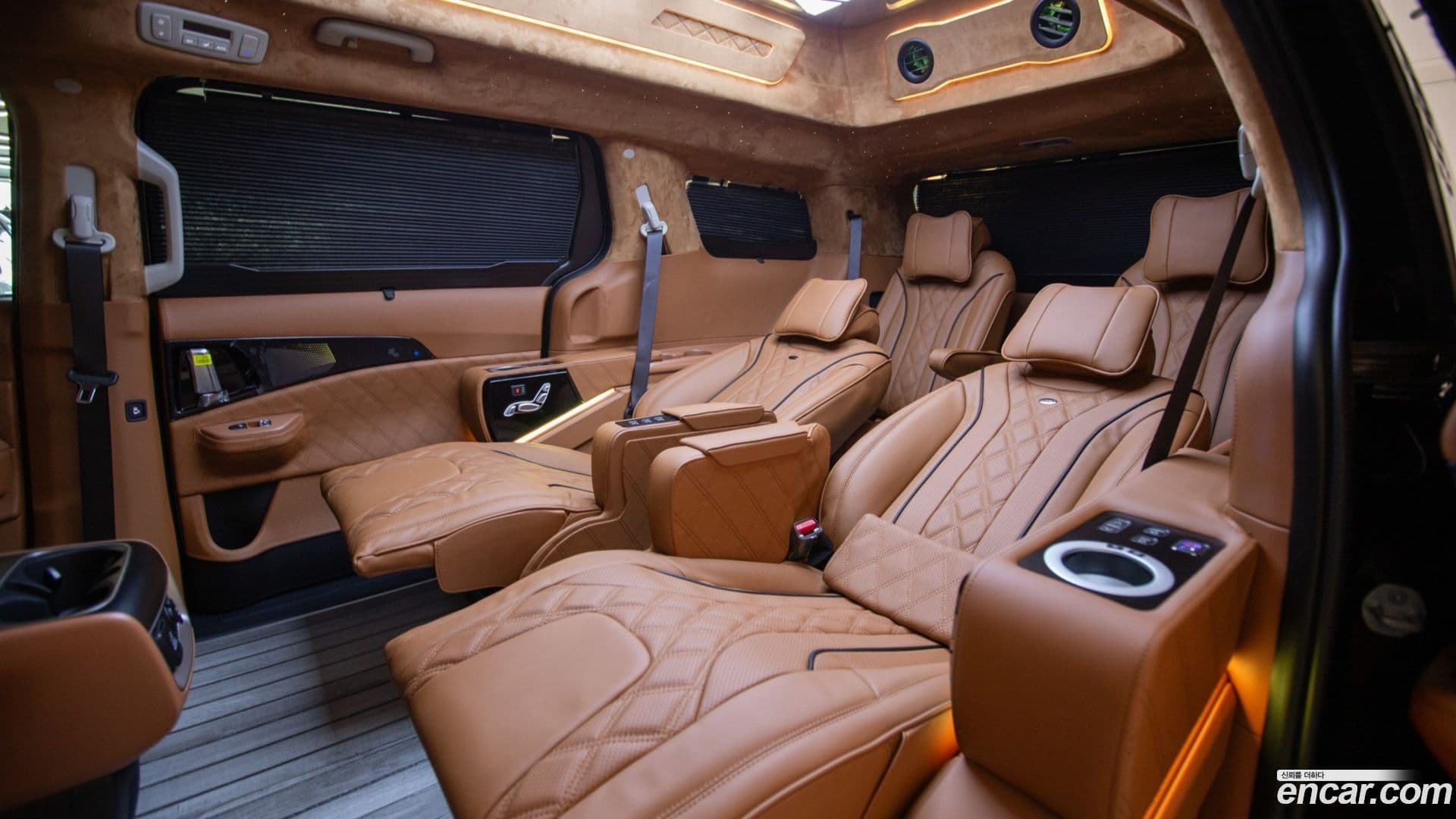 Main__Slider__Photo:Canival Kia 2025.8-13