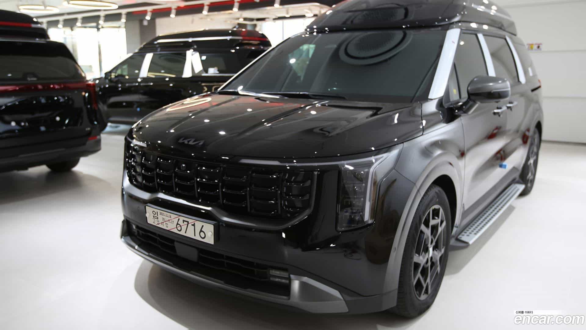 Canival Kia 2025.2-OUTER-001