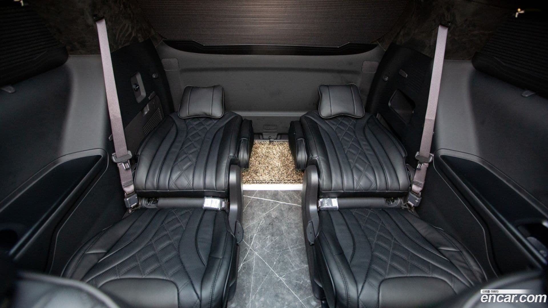 Main__Slider__Photo:Canival Kia 2025.2-18