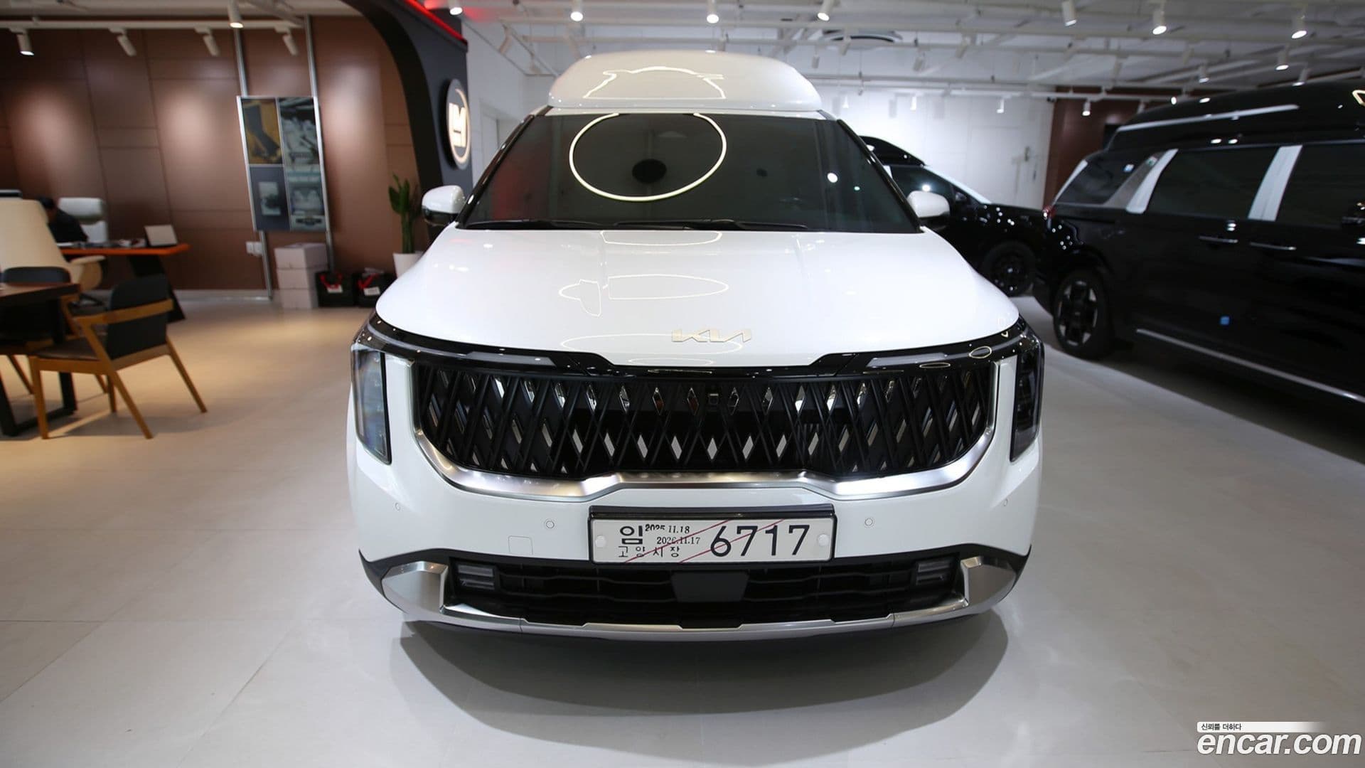 Main__Slider__Photo:Canival Kia 2025.3-0