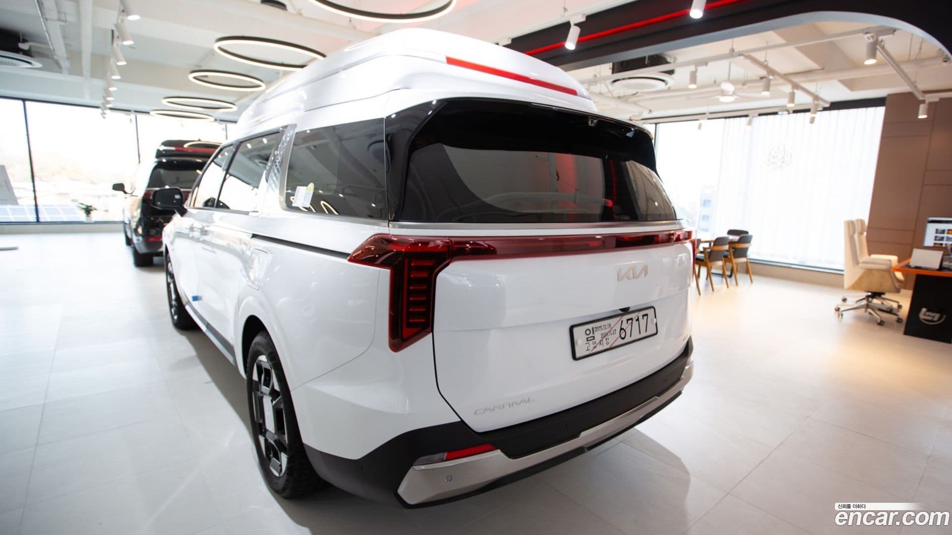 Main__Slider__Photo:Canival Kia 2025.3-2