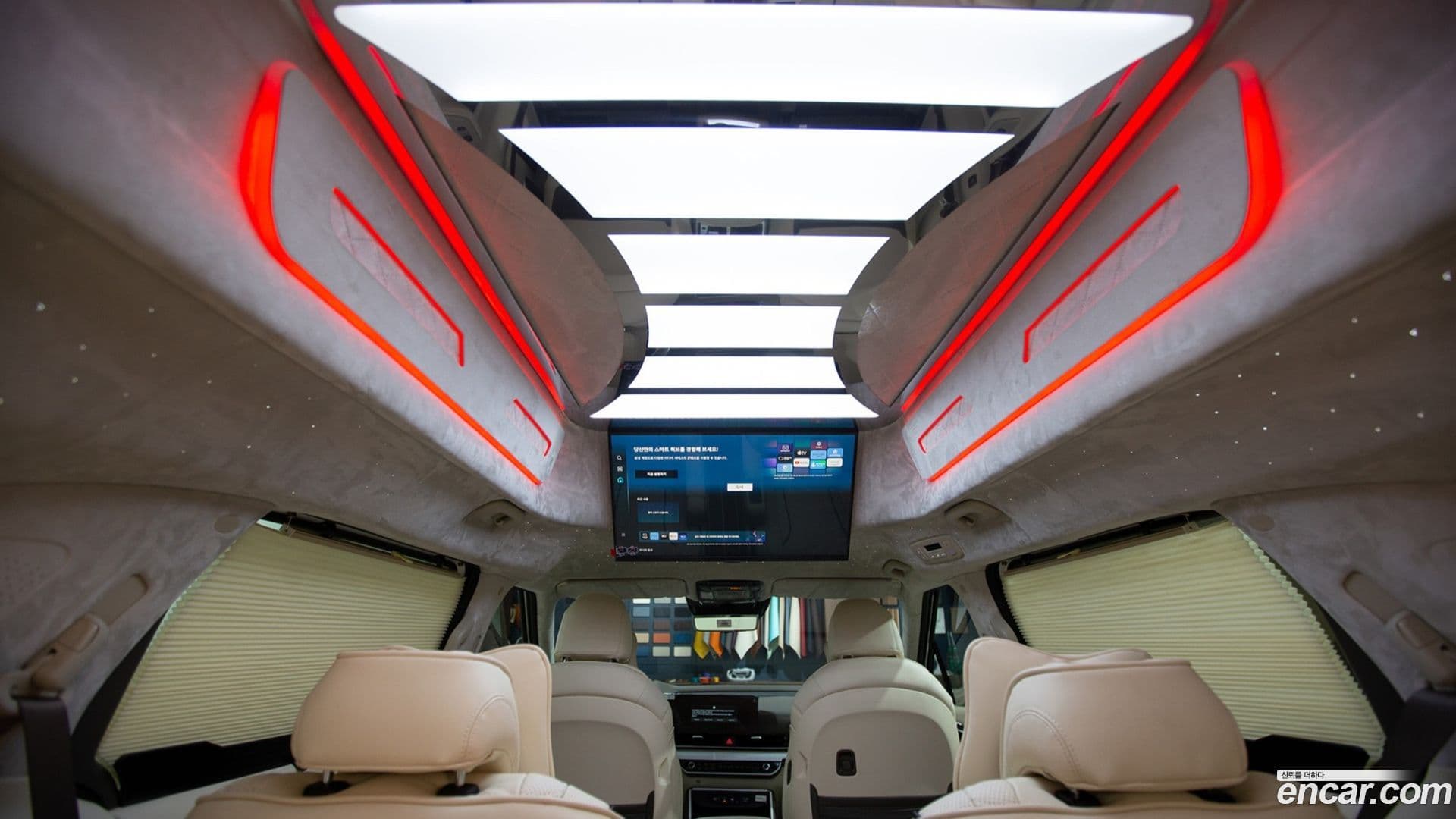 Main__Slider__Photo:Canival Kia 2025.3-16