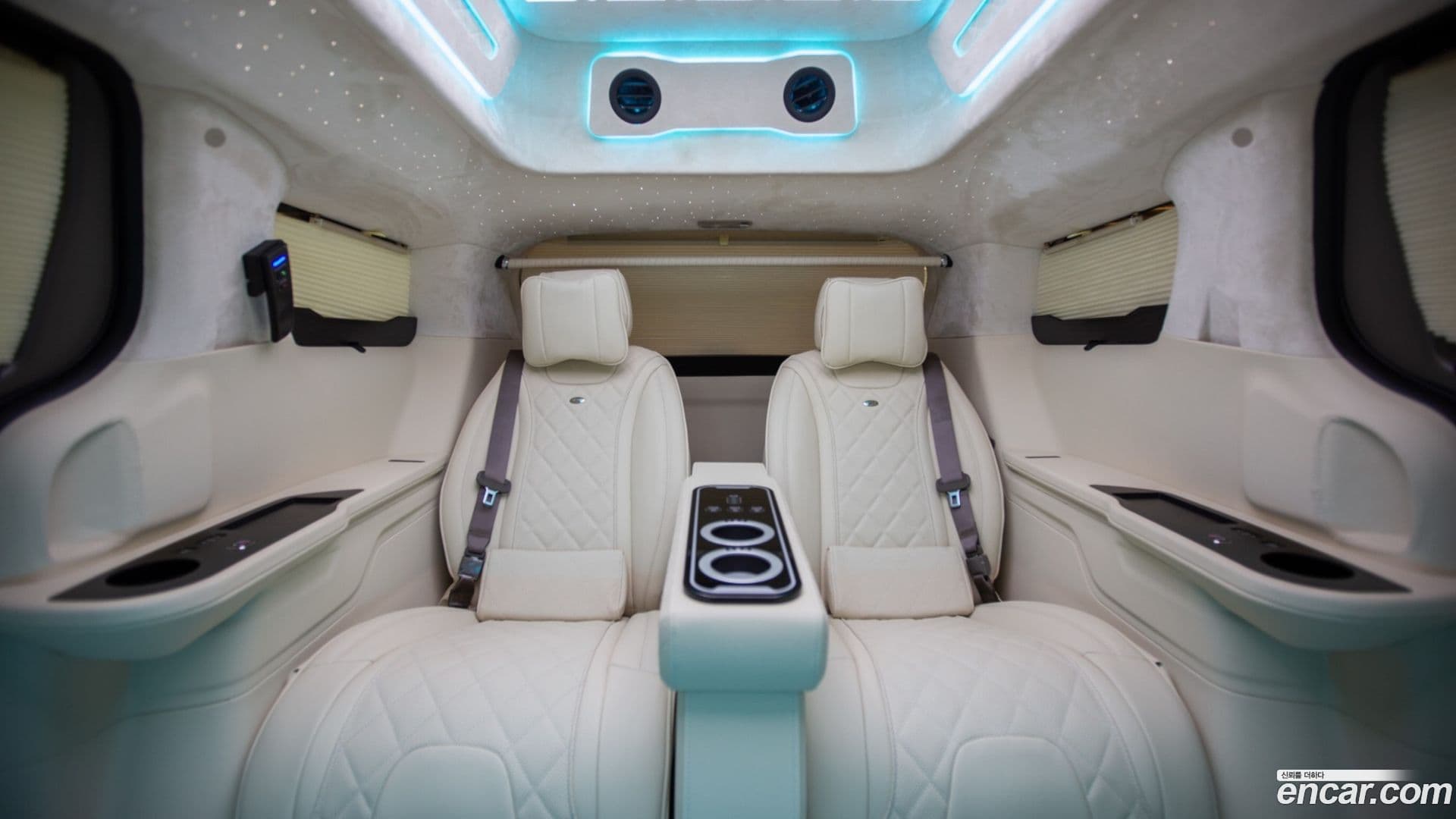 Main__Slider__Photo:Canival Kia 2025.8-7