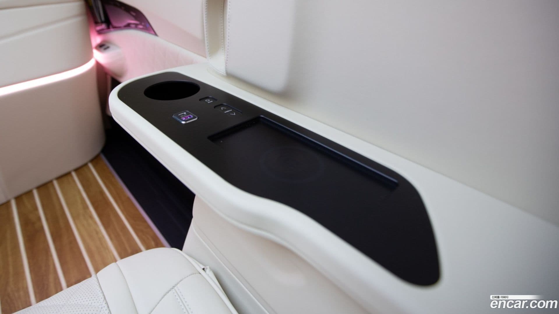 Main__Slider__Photo:Canival Kia 2025.8-11