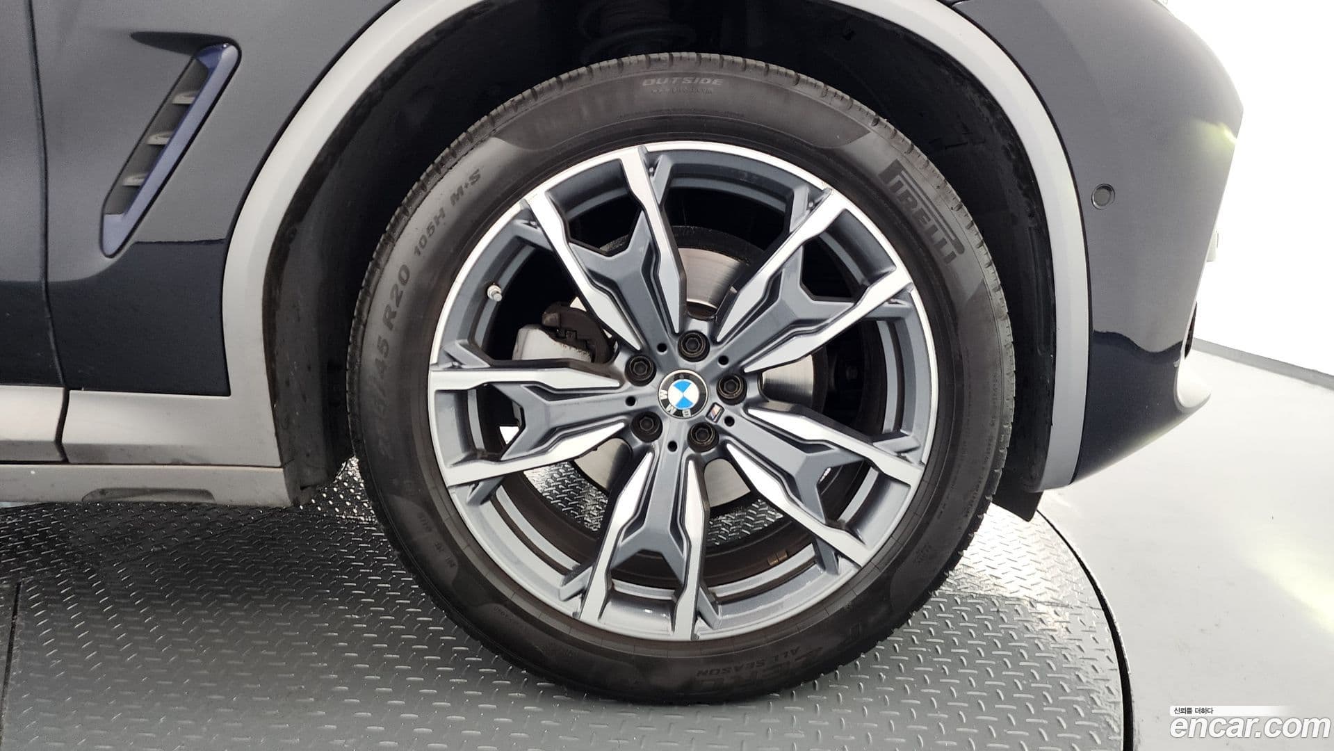 Main__Slider__Photo:X4 BMW 2021.0-4