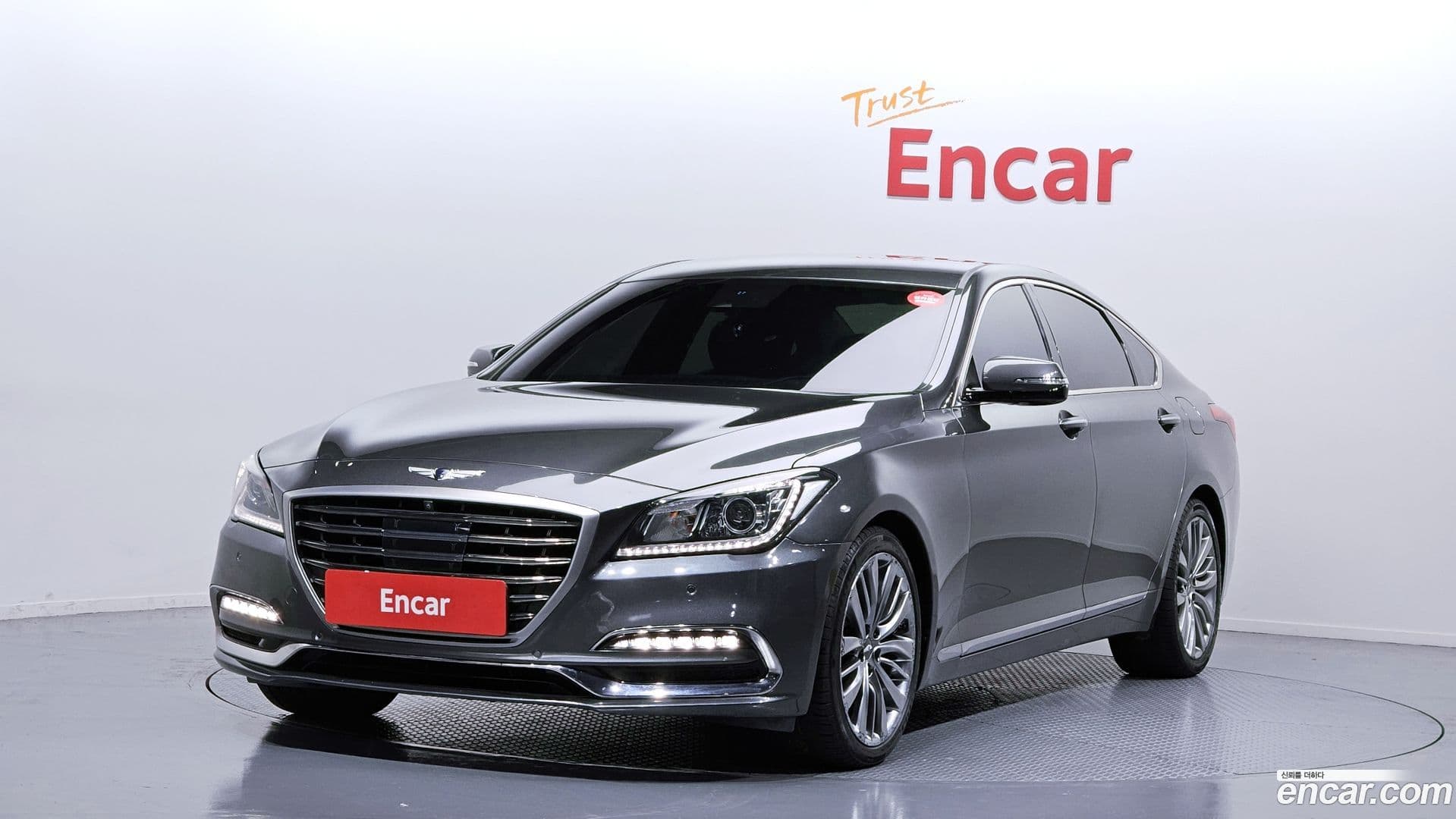 Main__Slider__Photo:G80 Genesis 2017.10-0