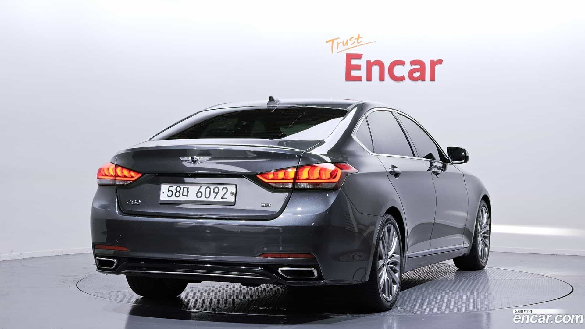 G80 Genesis 2017.10-OUTER-002