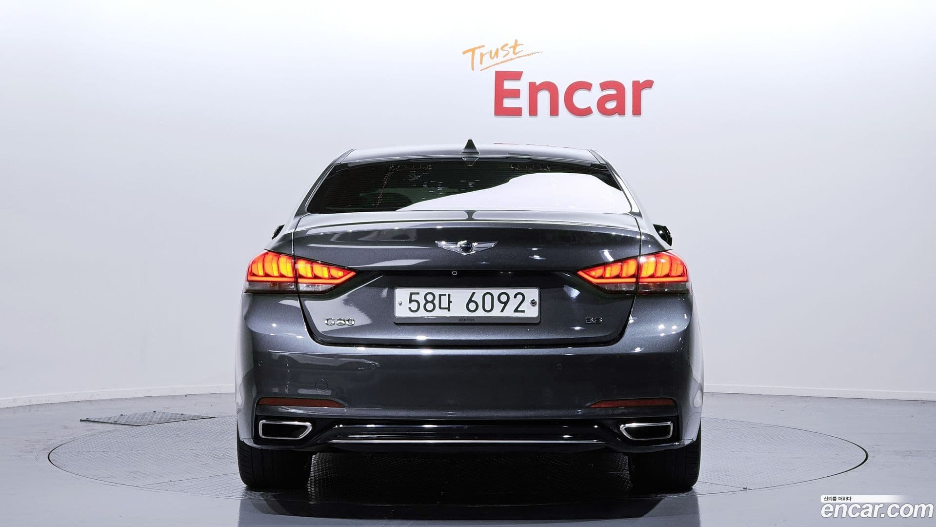 Main__Slider__Photo:G80 Genesis 2017.10-3