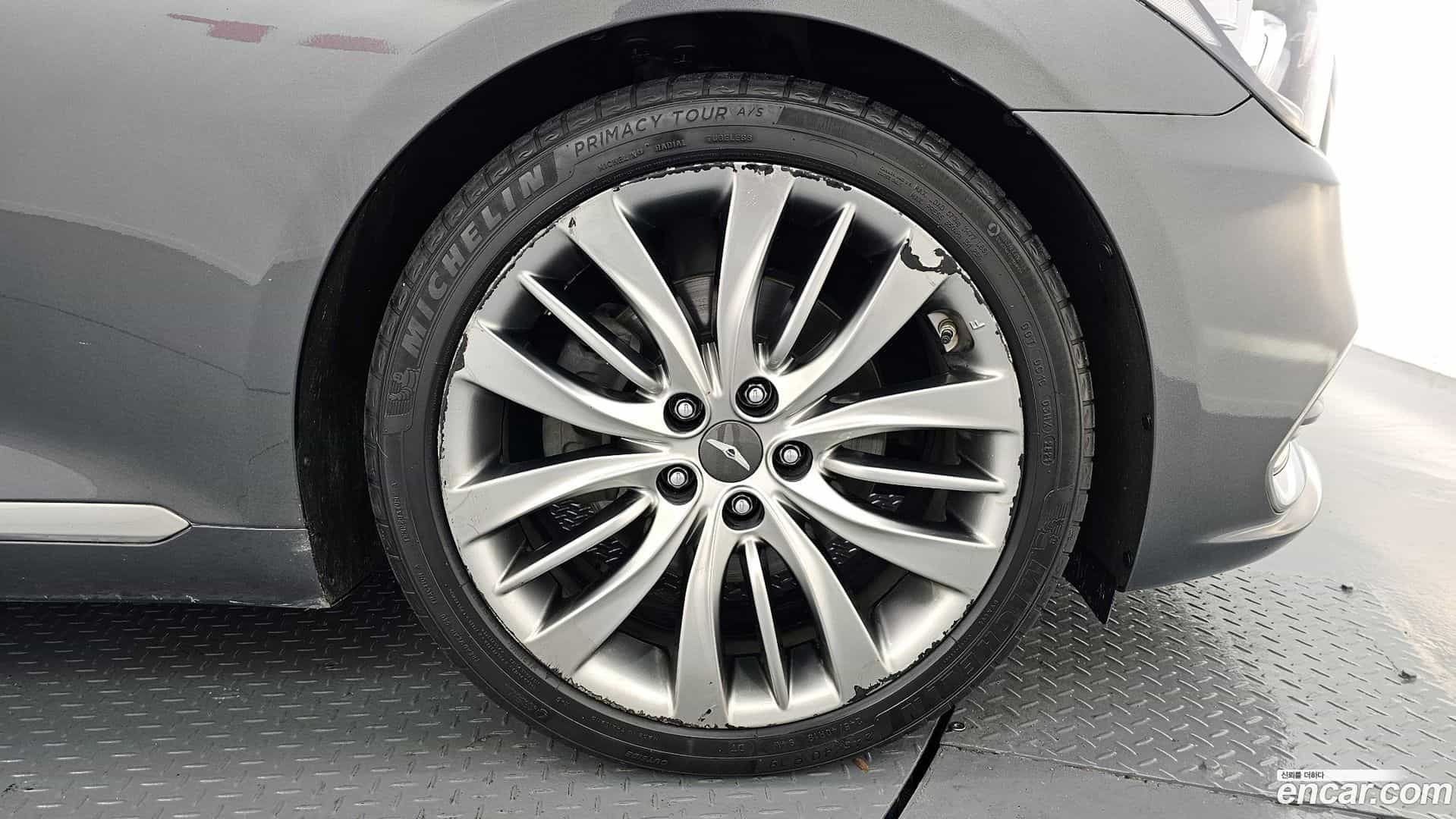 G80 Genesis 2017.10-OUTER-005