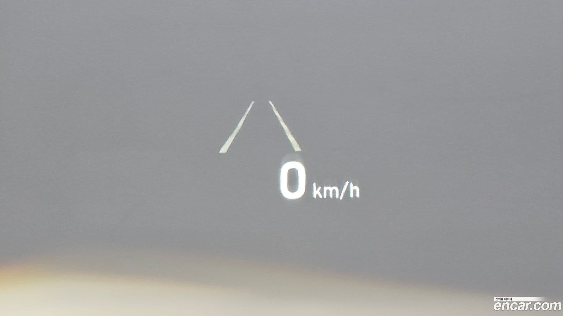 Main__Slider__Photo:G80 Genesis 2017.10-12