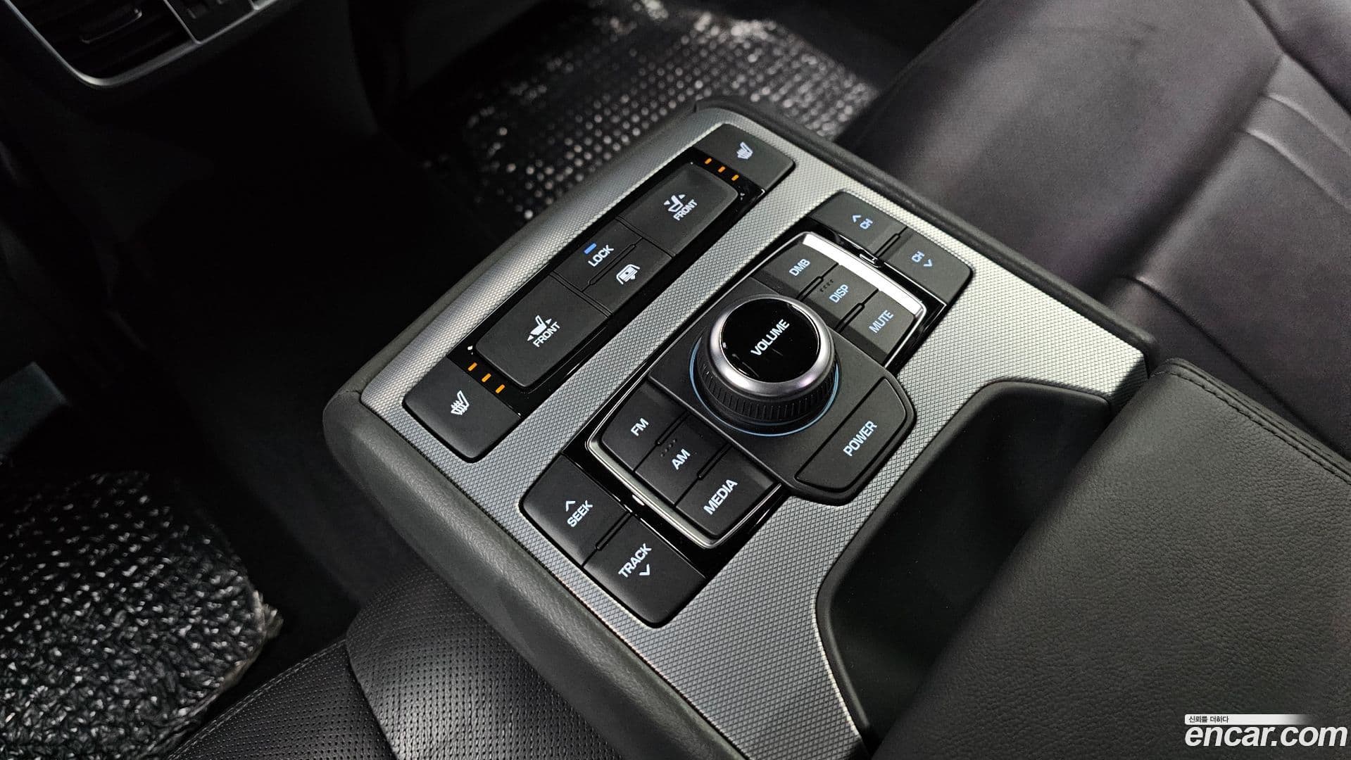 Main__Slider__Photo:G80 Genesis 2017.10-17