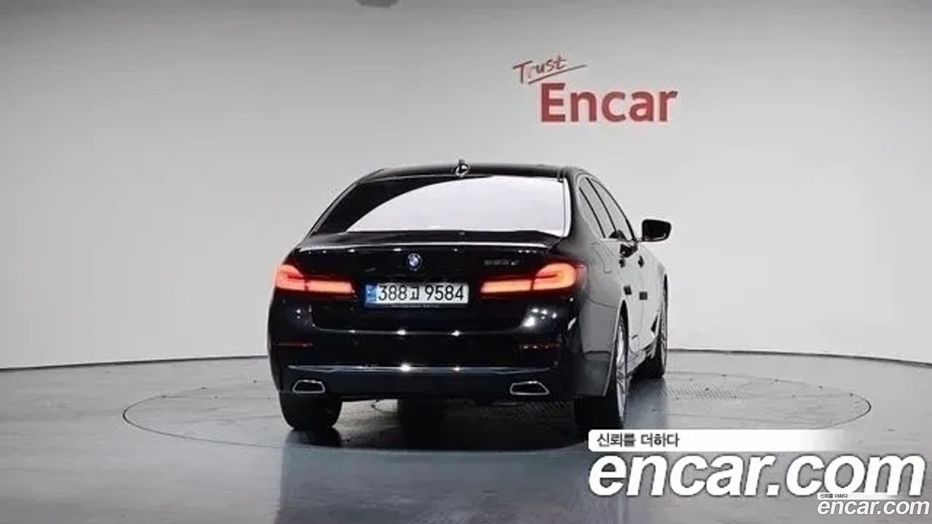 Main__Slider__Photo:5-Series BMW 2021.1-3