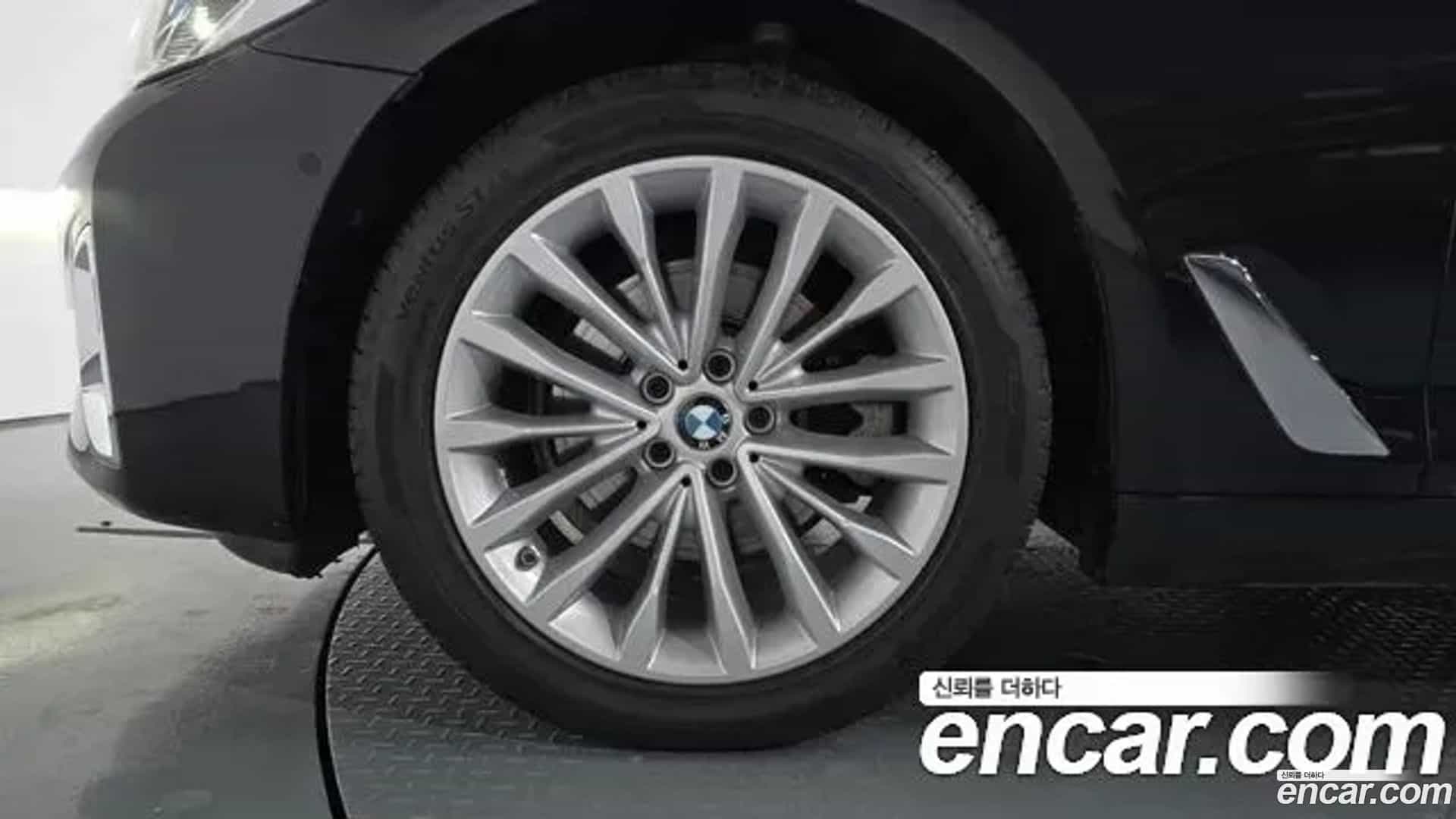 5-Series BMW 2021.1-OUTER-005