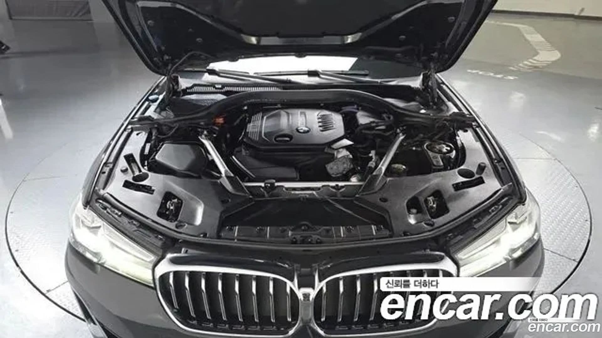 Main__Slider__Photo:5-Series BMW 2021.1-5