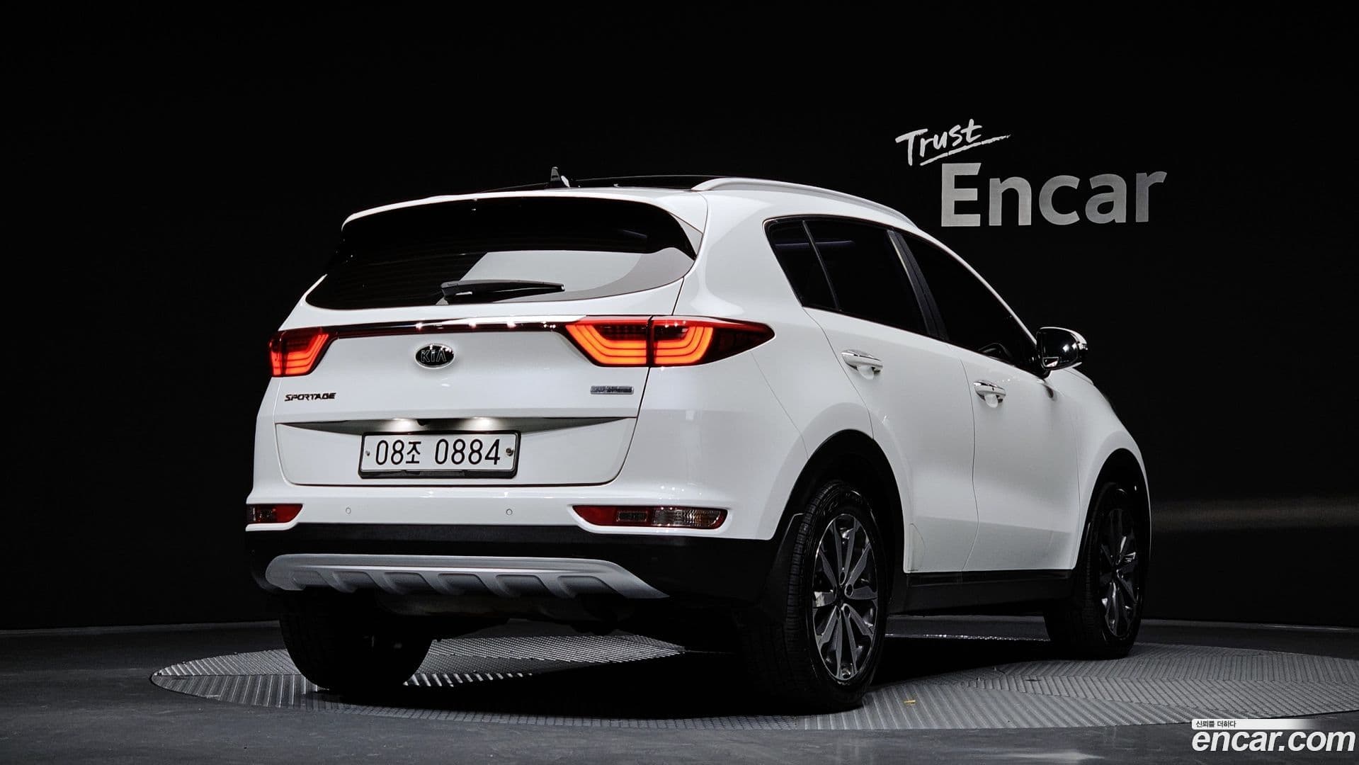 Main__Slider__Photo:Sportage Kia 2016.2-1