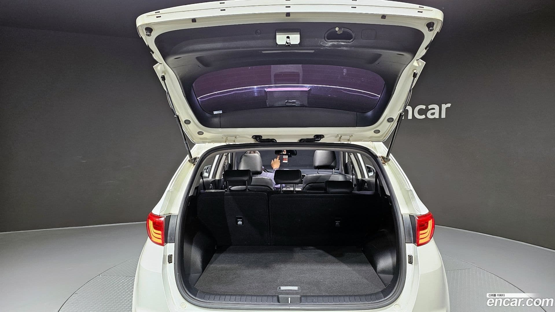 Main__Slider__Photo:Sportage Kia 2016.2-18