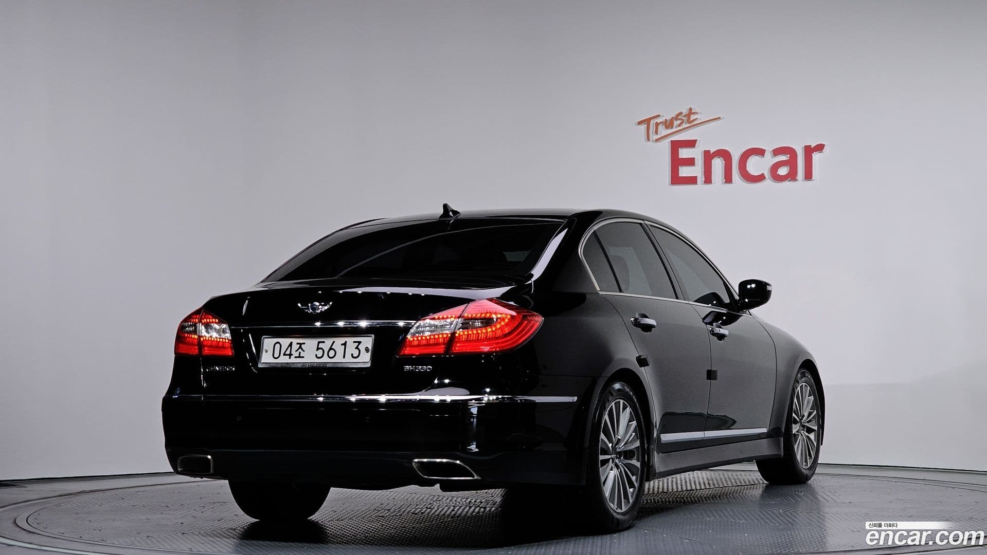 Main__Slider__Photo:Genesis Hyundai 2012.9-1