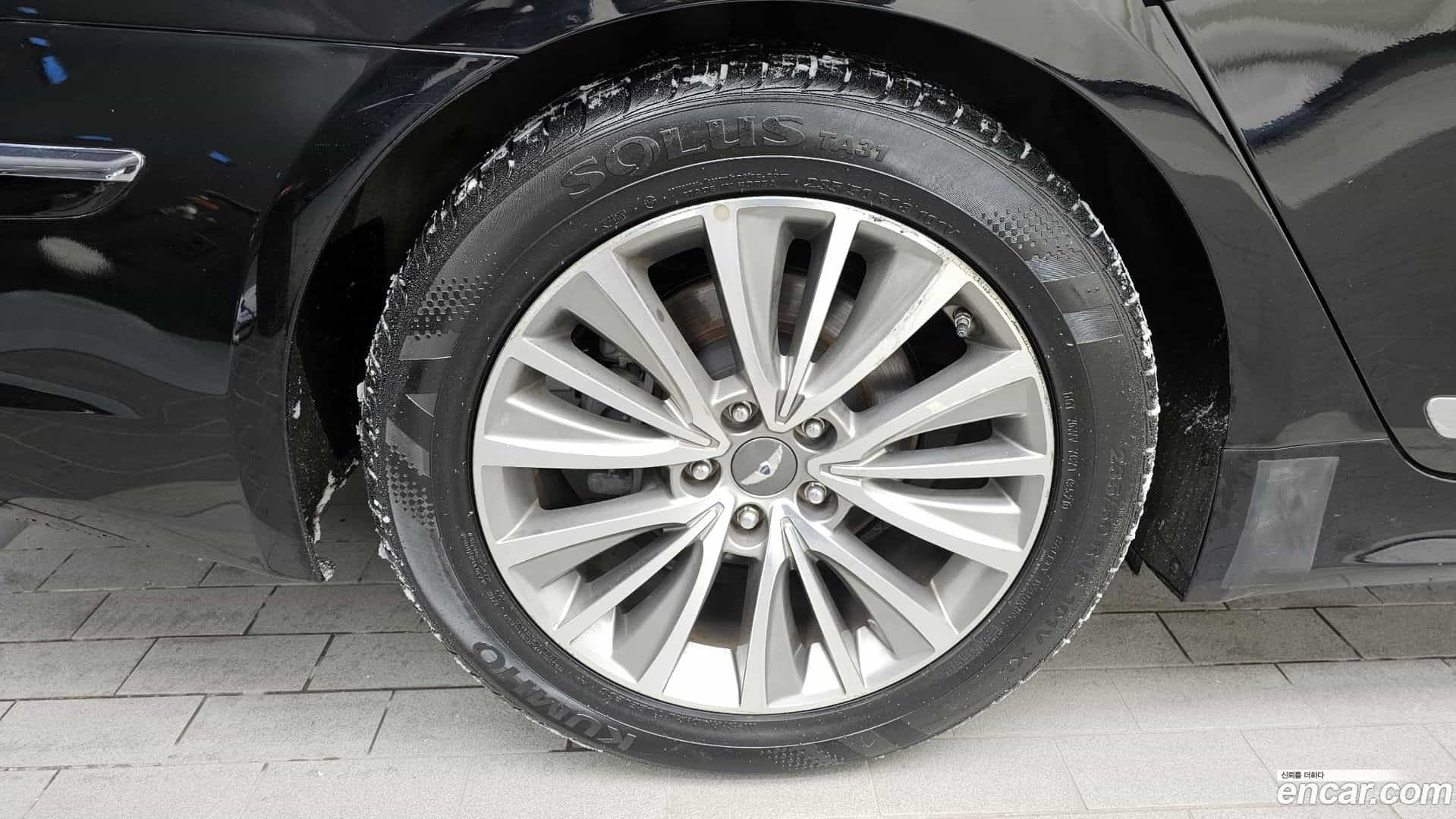 Genesis Hyundai 2012.9-OUTER-005