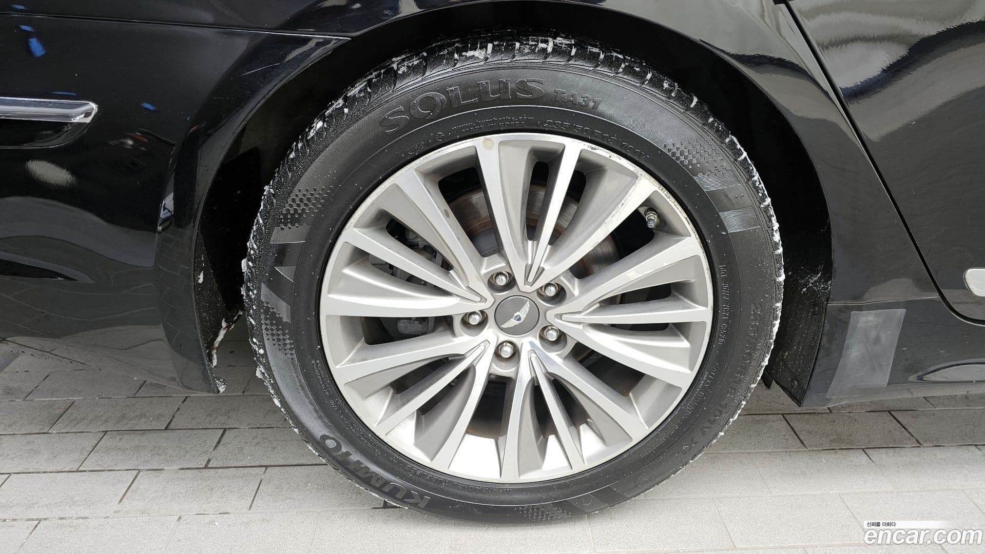 Main__Slider__Photo:Genesis Hyundai 2012.9-4