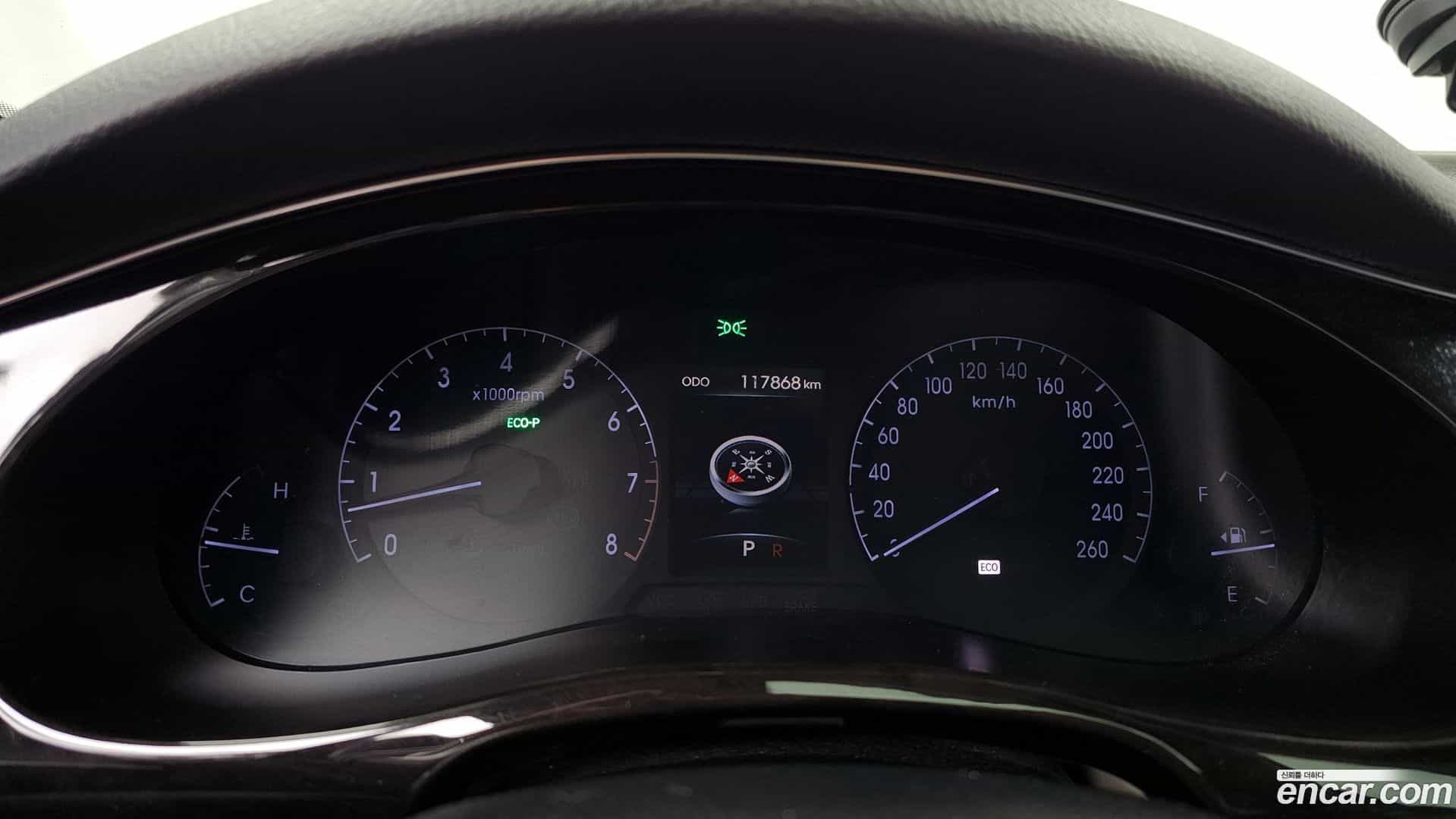 Genesis Hyundai 2012.9-INNER-008