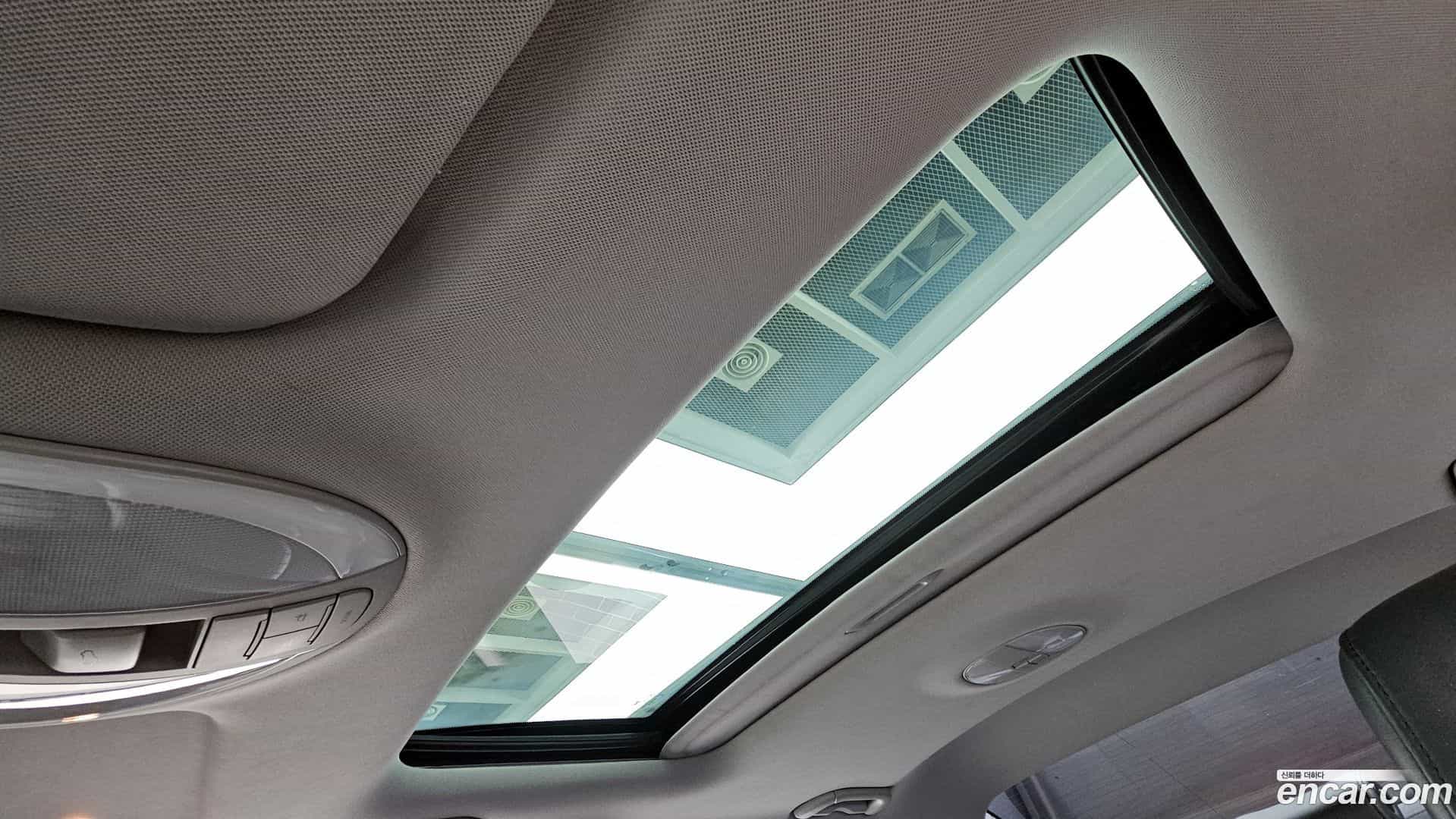 Genesis Hyundai 2012.9-OPTION-022