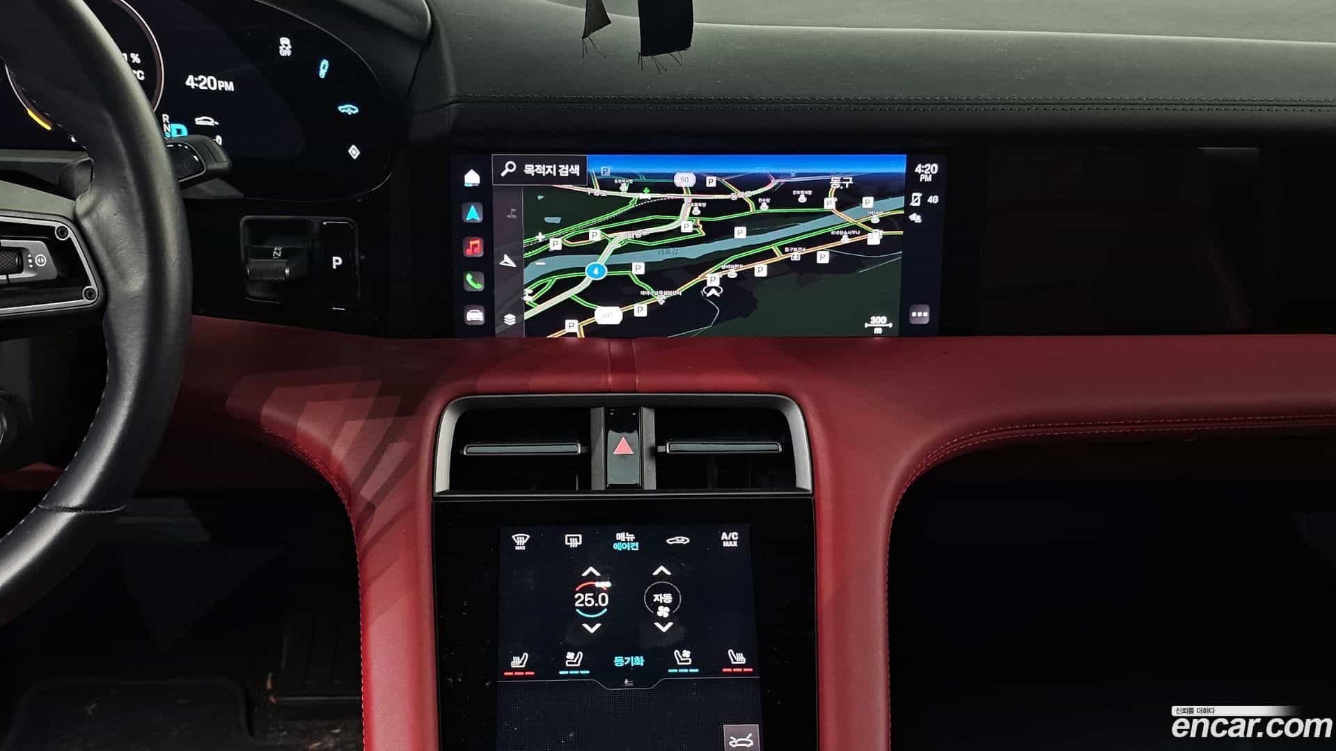 Taycan Porsche 2023.11-OPTION-018