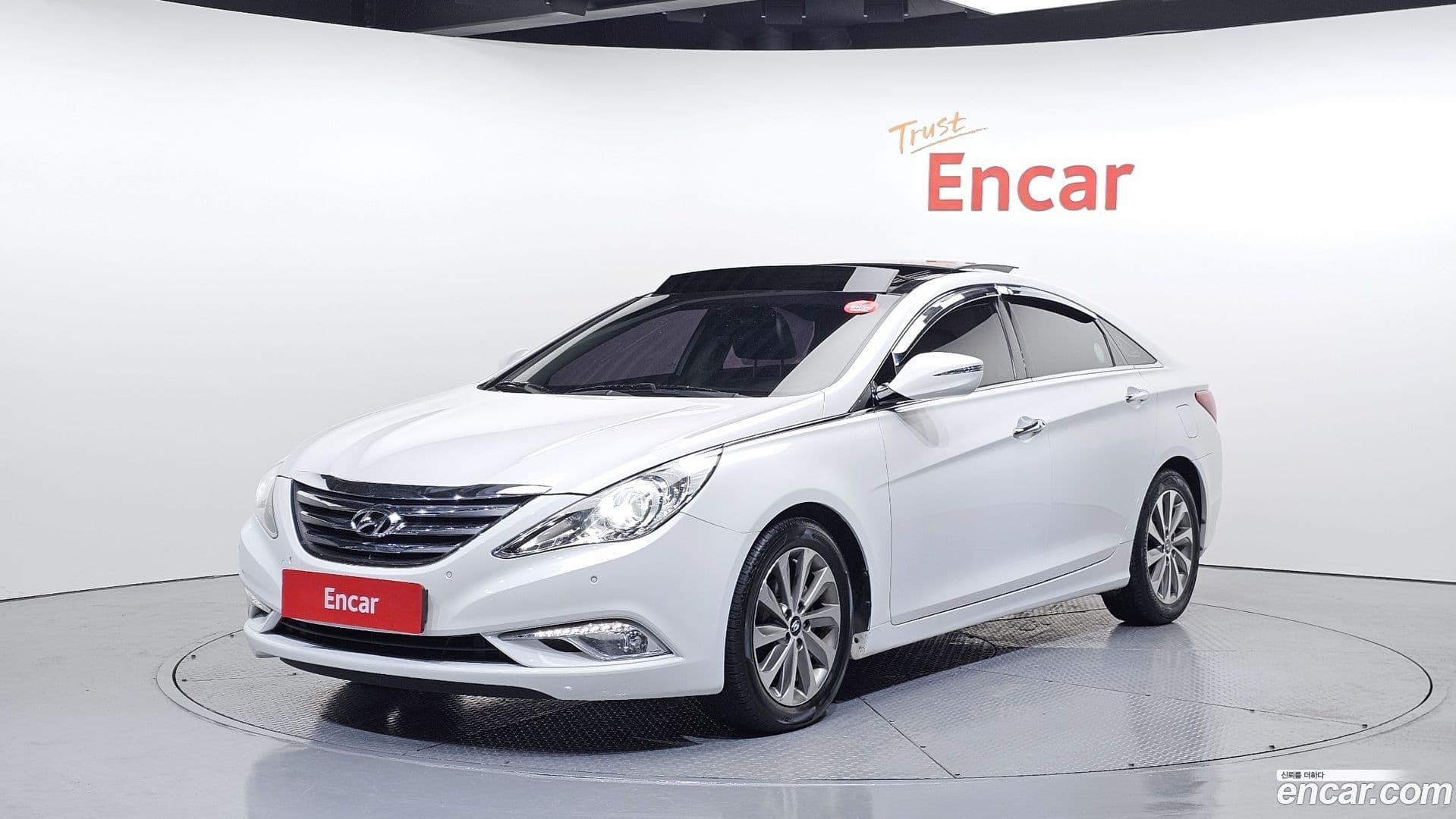 Main__Slider__Photo:Sonata Hyundai 2013.4-0
