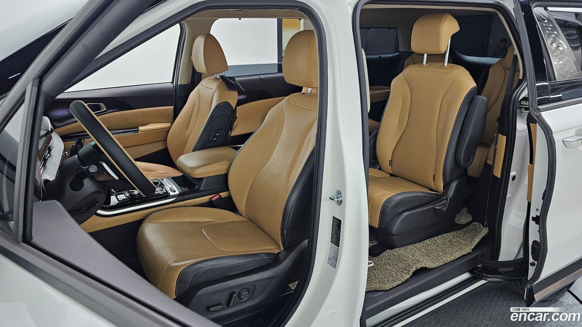 Main__Slider__Photo:Canival Kia 2021.10-9