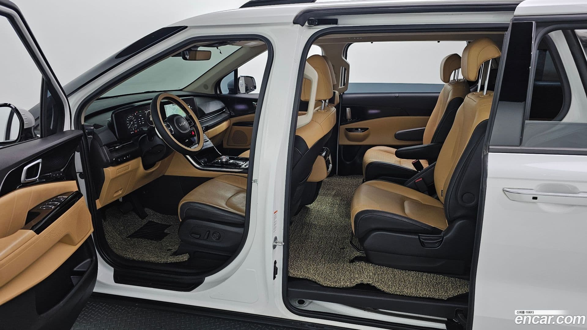 Main__Slider__Photo:Canival Kia 2021.10-10