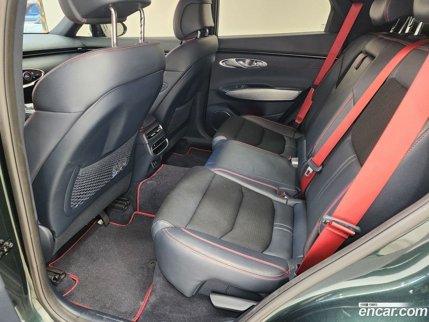 Main__Slider__Photo:GV70 Genesis 2021.5-6