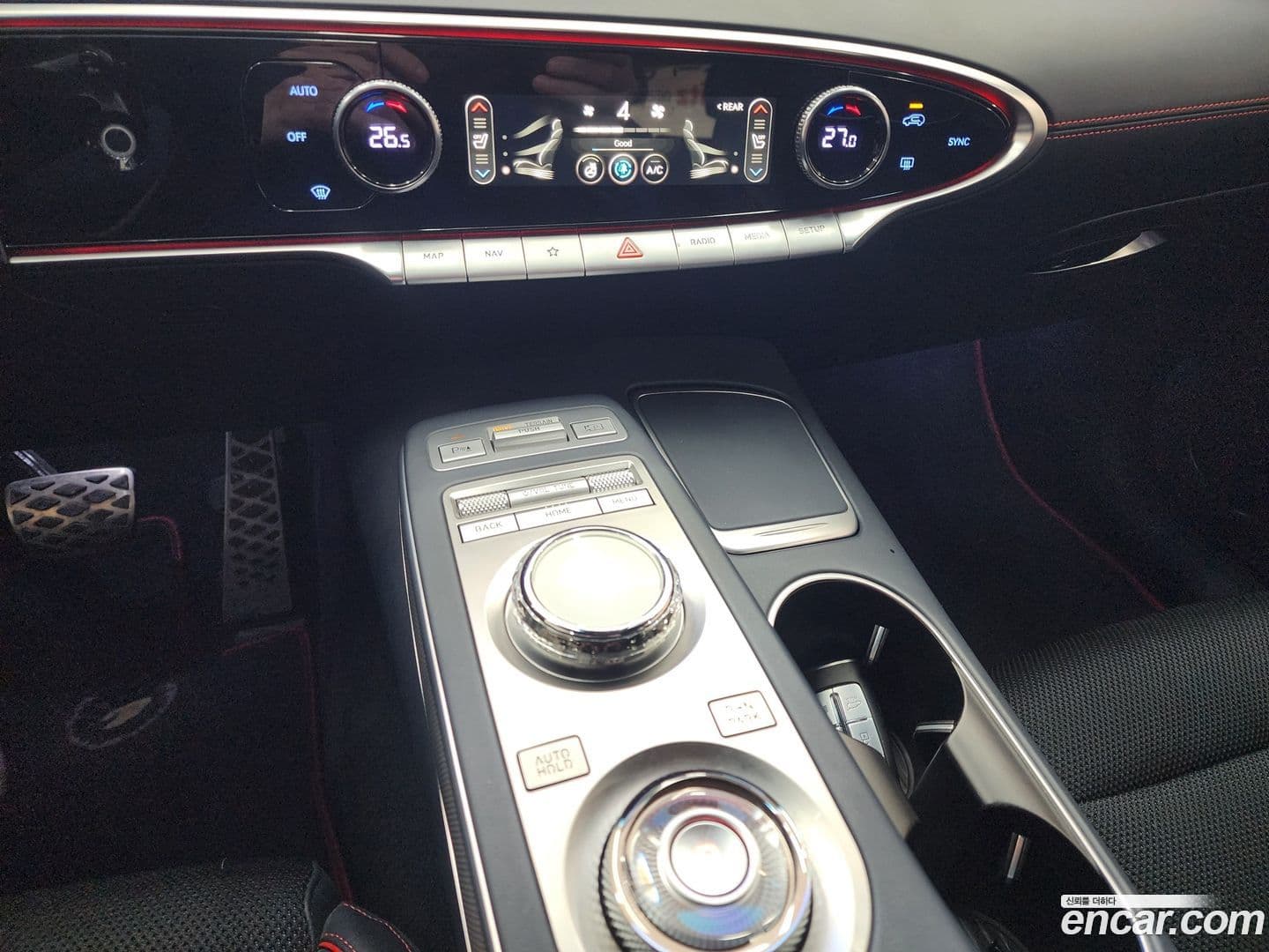 Main__Slider__Photo:GV70 Genesis 2021.5-8