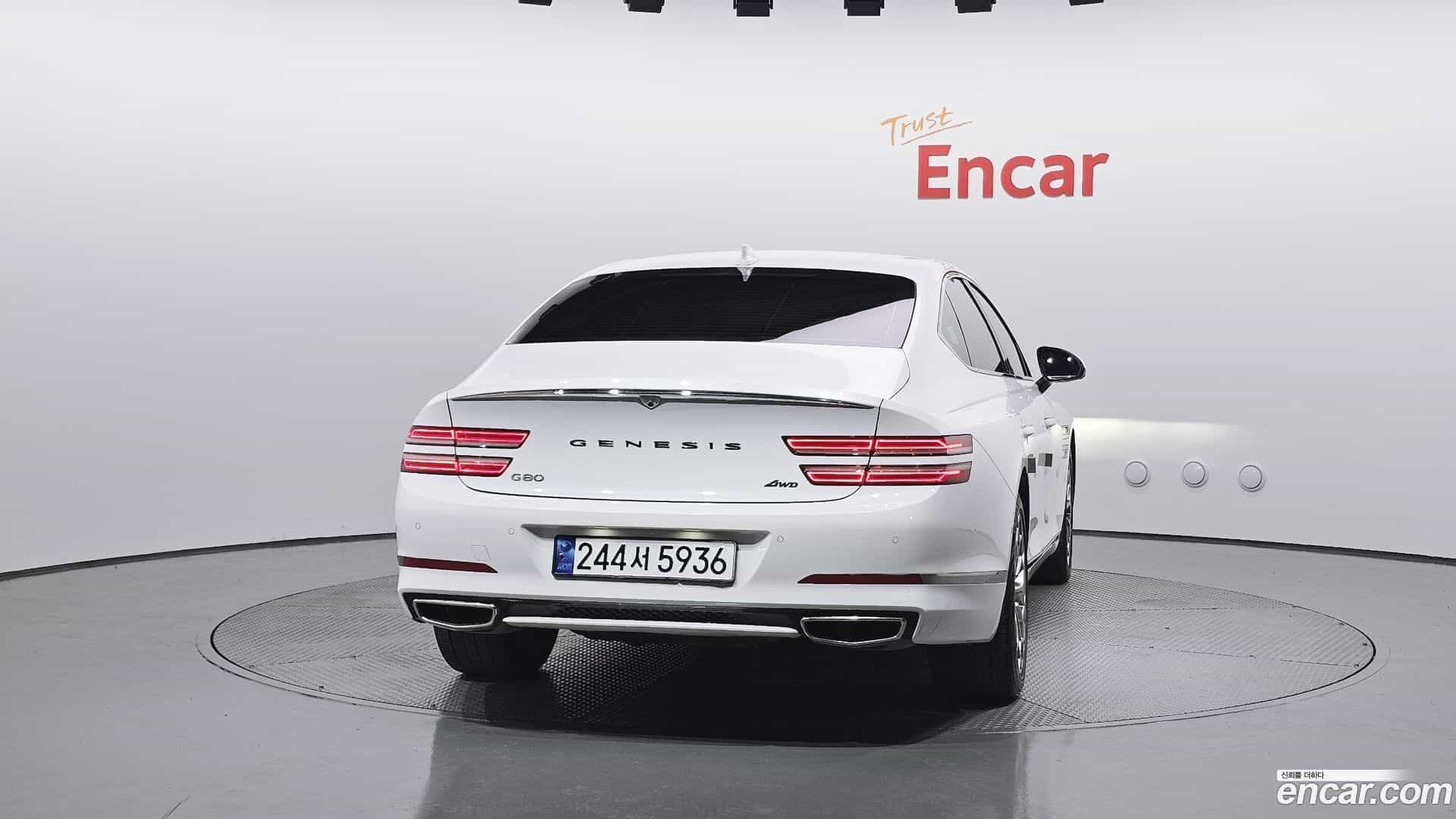 G80 Genesis 2024.0-OUTER-004