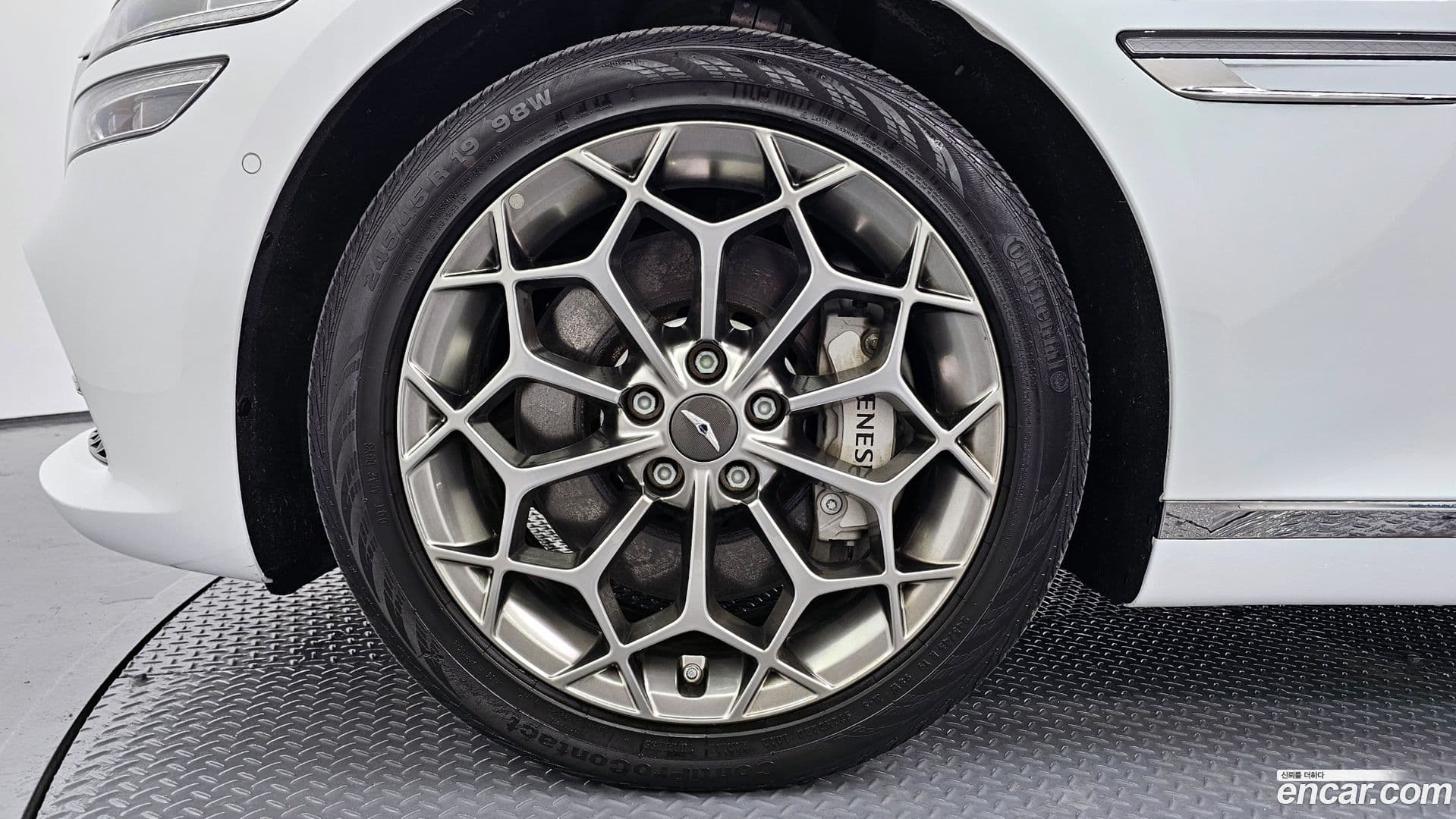 Main__Slider__Photo:G80 Genesis 2024.0-4