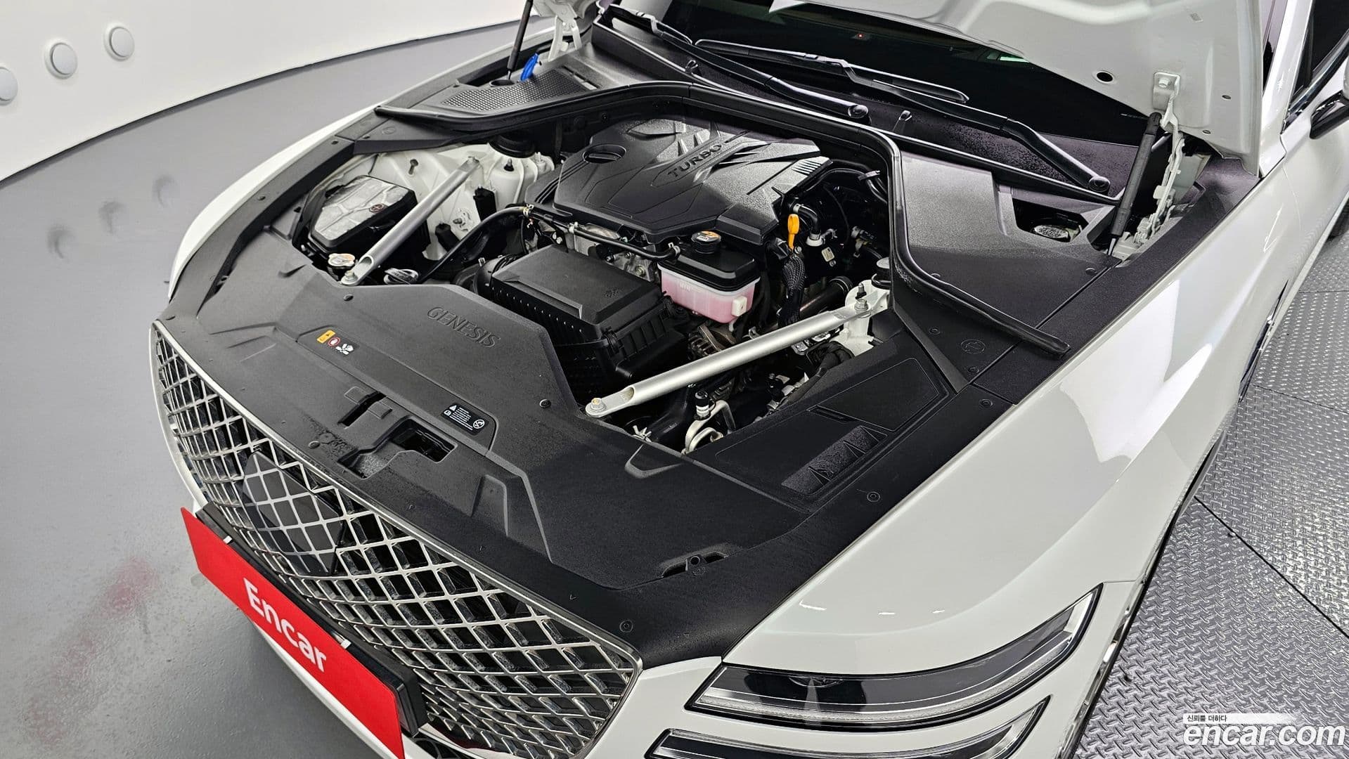 Main__Slider__Photo:G80 Genesis 2024.0-5