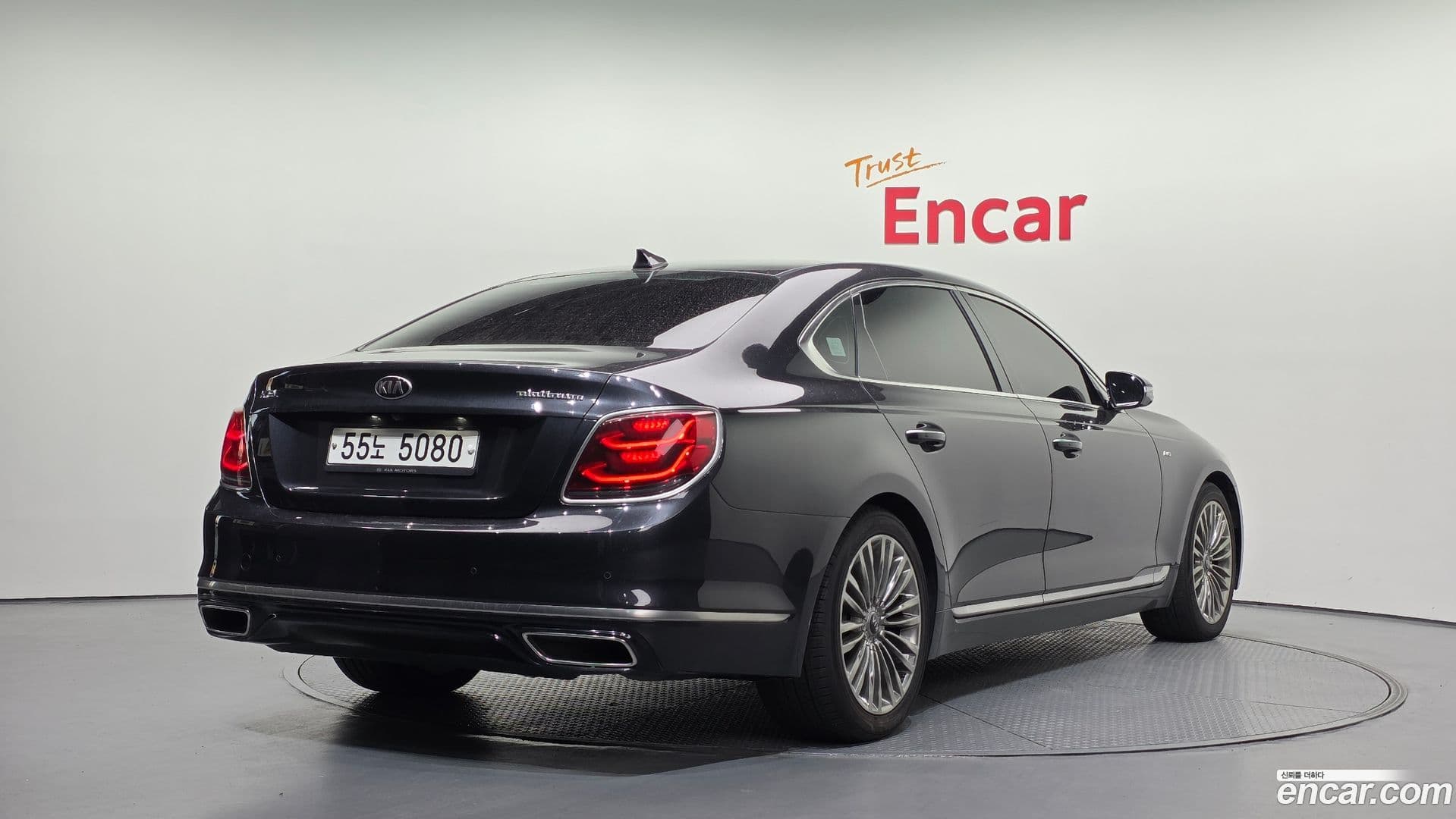 Main__Slider__Photo:K9 Kia 2018.5-1