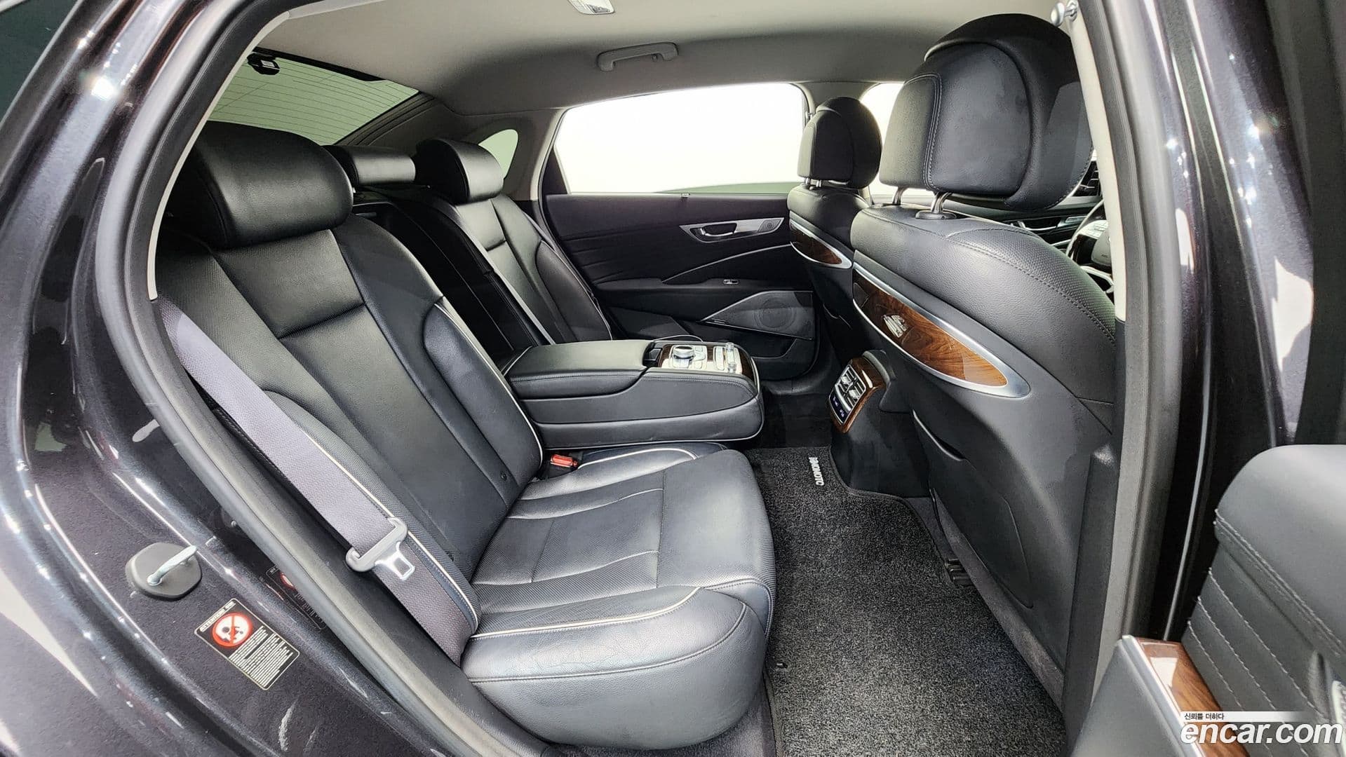 Main__Slider__Photo:K9 Kia 2018.5-18