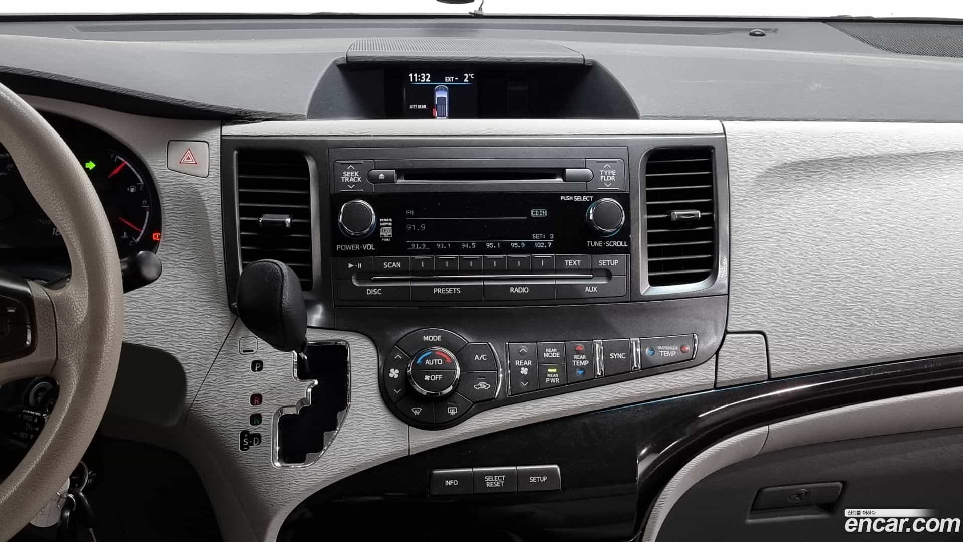 Sienna Toyota 2013.11-OPTION-021